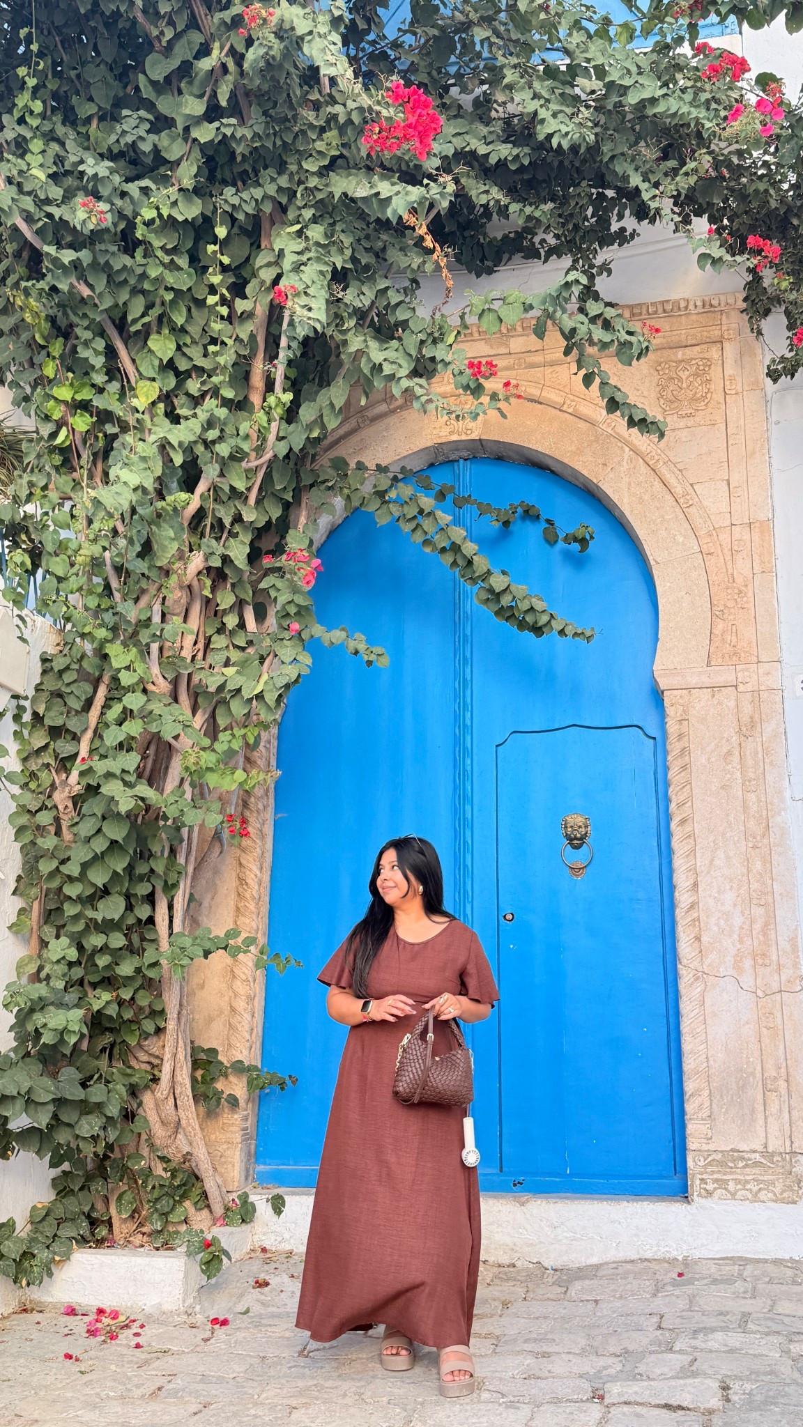 Holiday favourites: this flowy SHEIN dress (I grabbed it in 3 colours!), the comfiest croc sandals for walking, and my new Dune crossbody bag from Gatwick duty free — soft, roomy and so chic. Linked all the pieces for you 🤎

#LTKdresses #LTKbag #LTKtravel