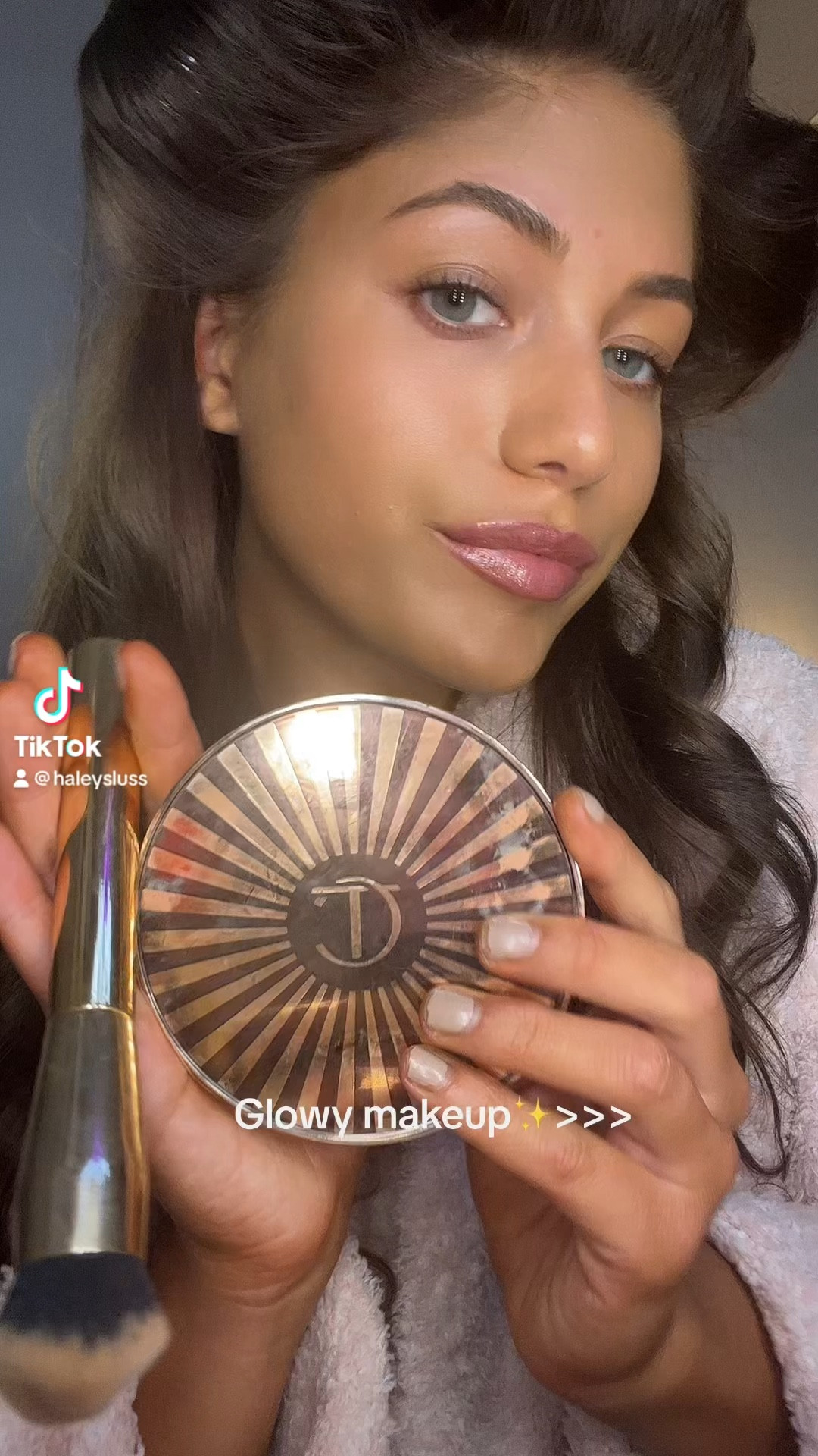 Glowy makeup

#LTKbeauty