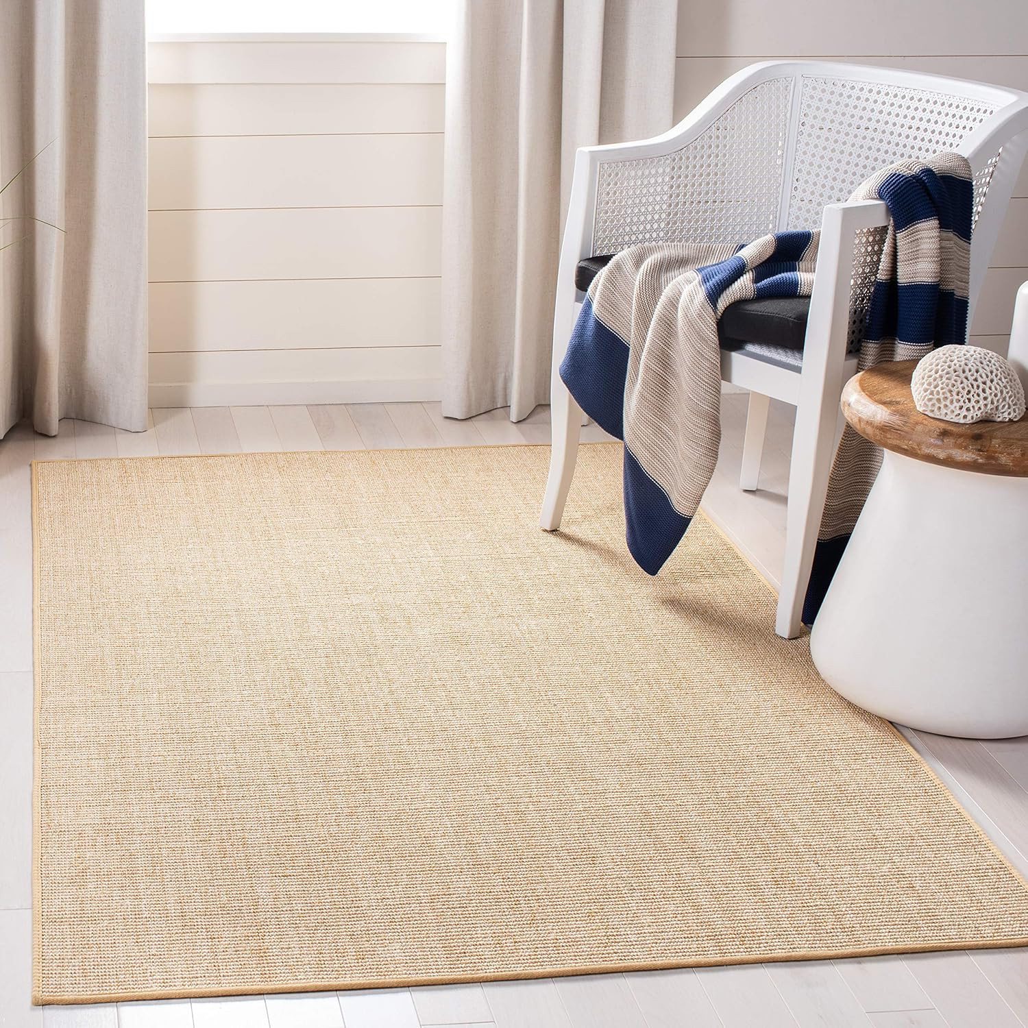 Martha Stewart Collection by SAFAVIEH 6' x 9' Ivory MSR9501C Farmhouse Sisal & Jute Area Rug | Amazon (US)