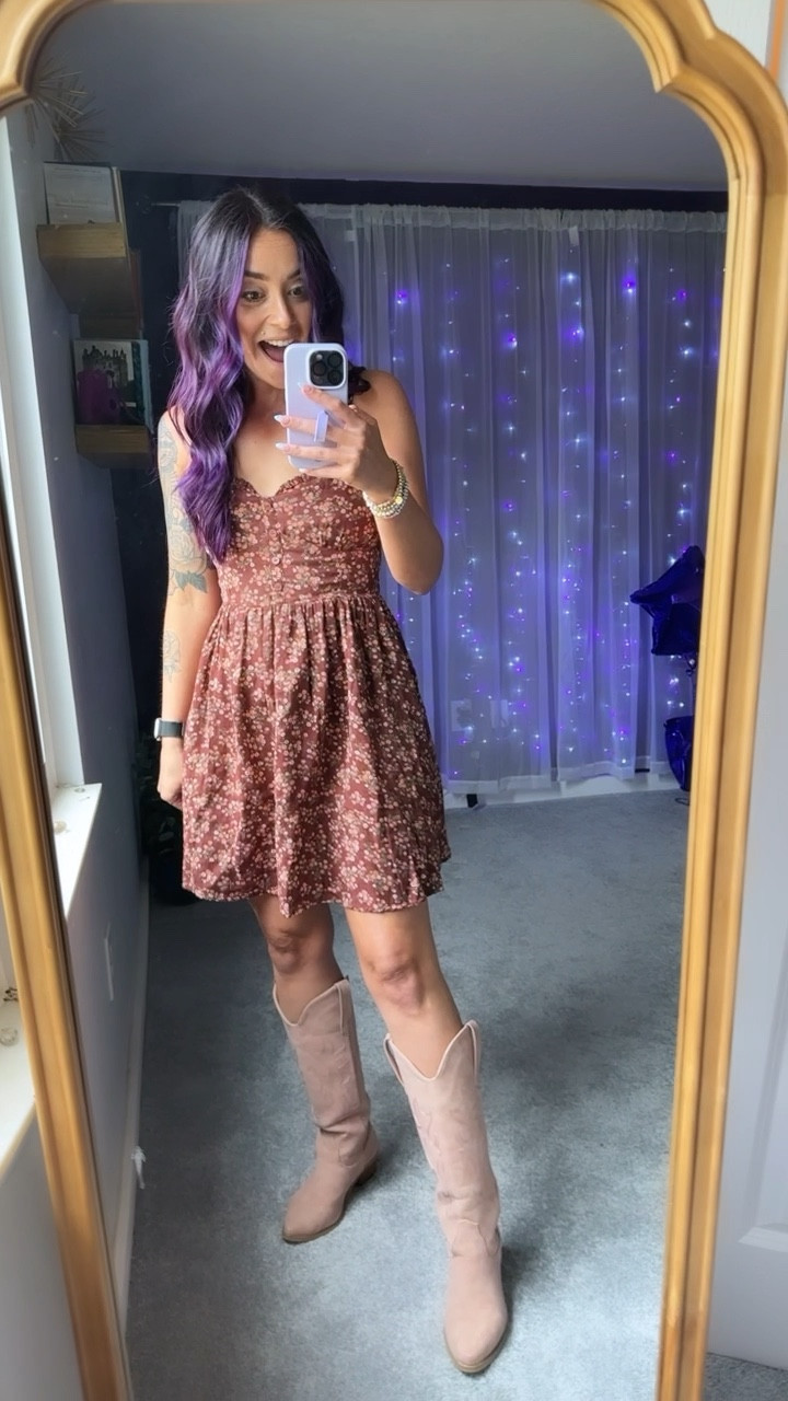 Delicate romantic western : A VIBE

#LTKsalealert #LTKfit