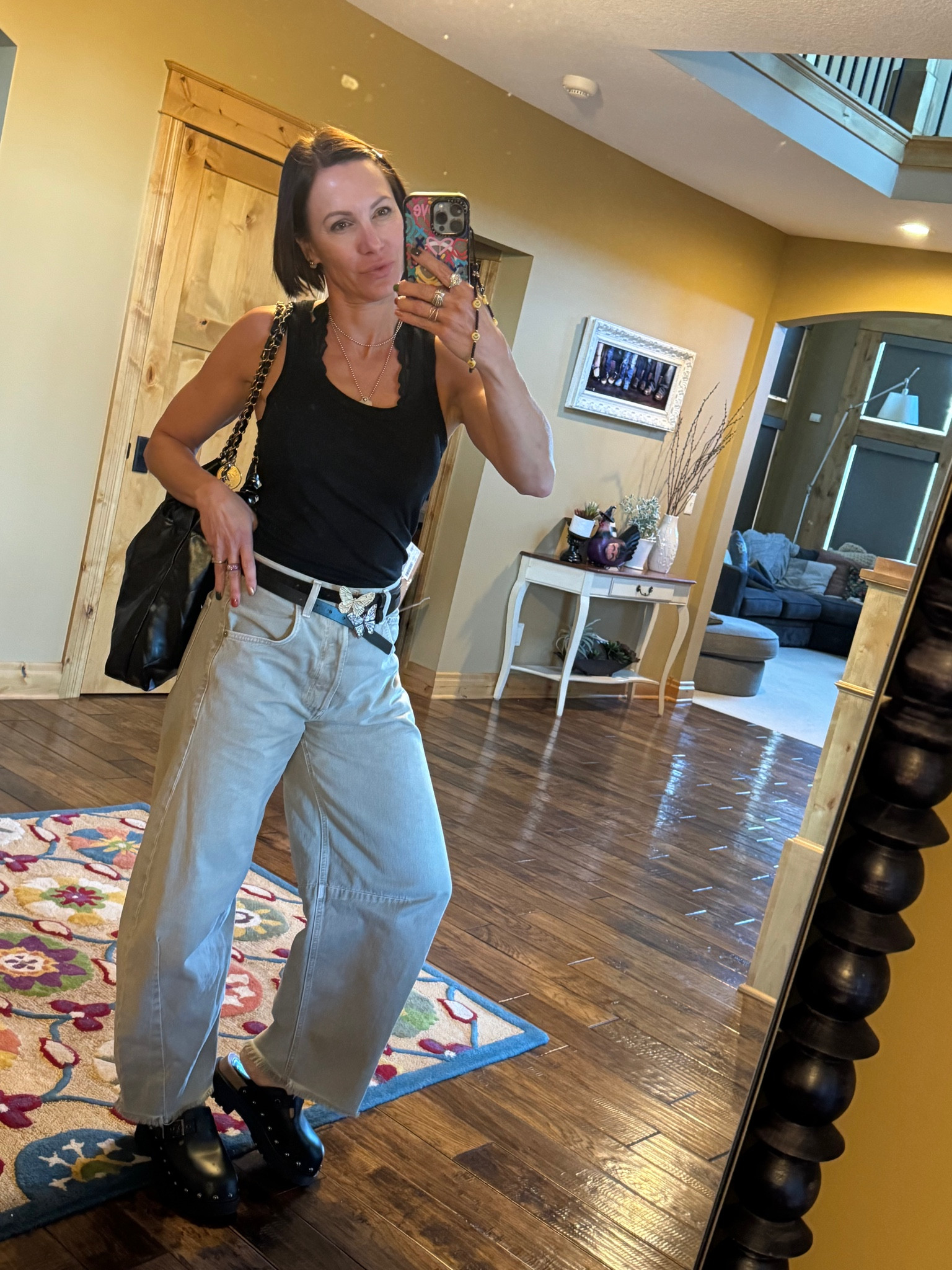 loving this casual outfit for fall! 
Love the barrel jean trend! 
Linking this simple easy casual fall outfit below 
Bag & clogs are Dior linking similar below! 