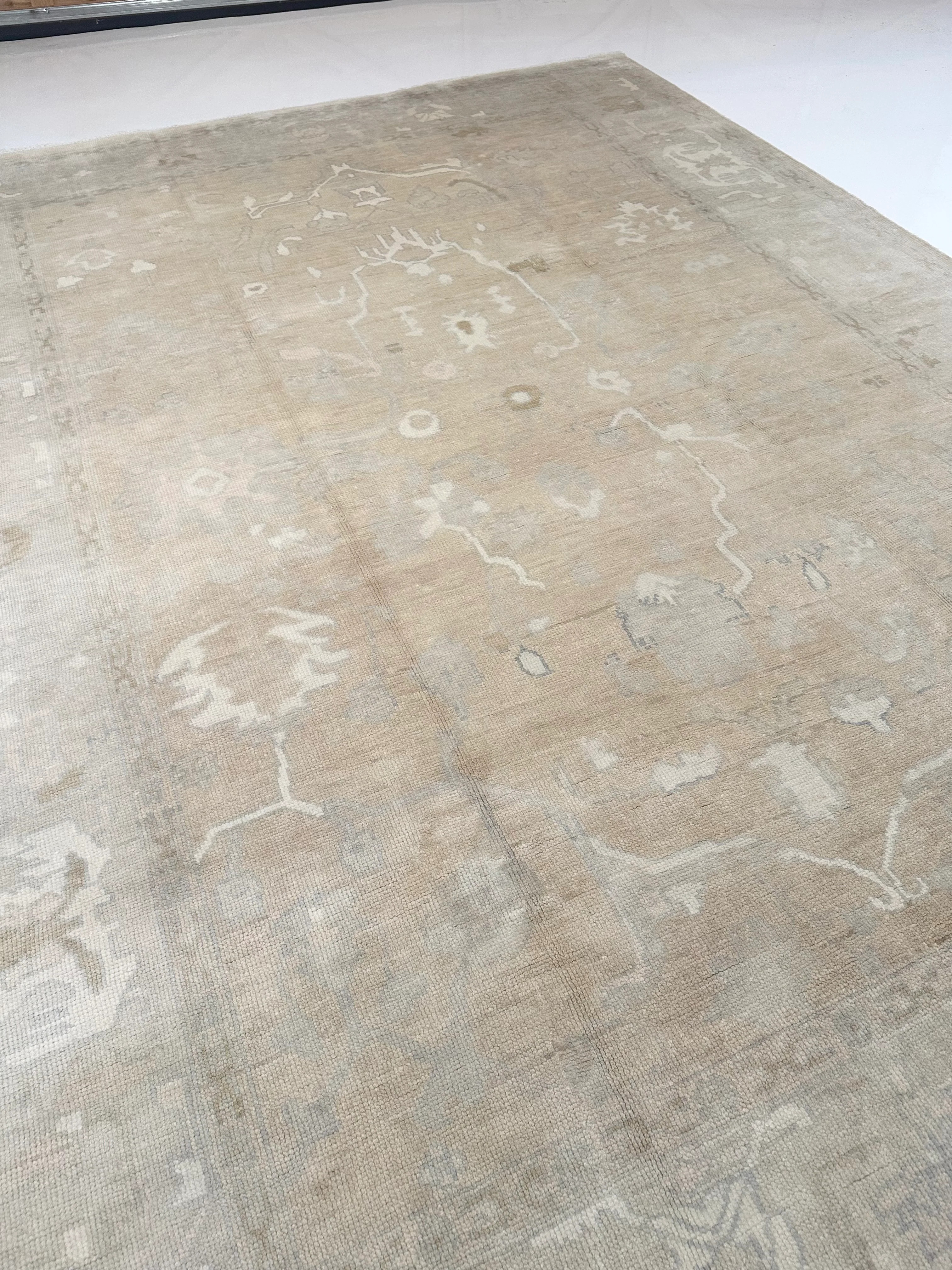 Havana Neutral (Antique Wash) Modern Oushak | DFW Textile Sourcing