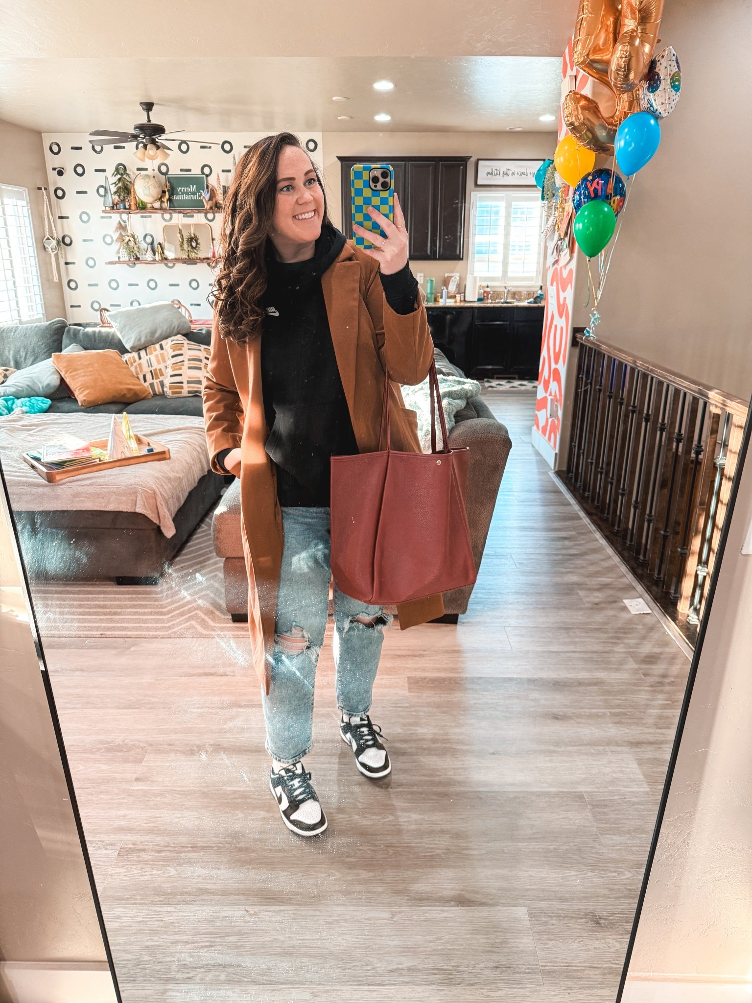 Loved loved my outfit today! But got the worst picture! That’s usually how it goes 😂

Shirt: XL 
Hoodie: XL
Jeans: 14
Coat: XL


#LTKootd #LTKWorkwear #LTKMidsize