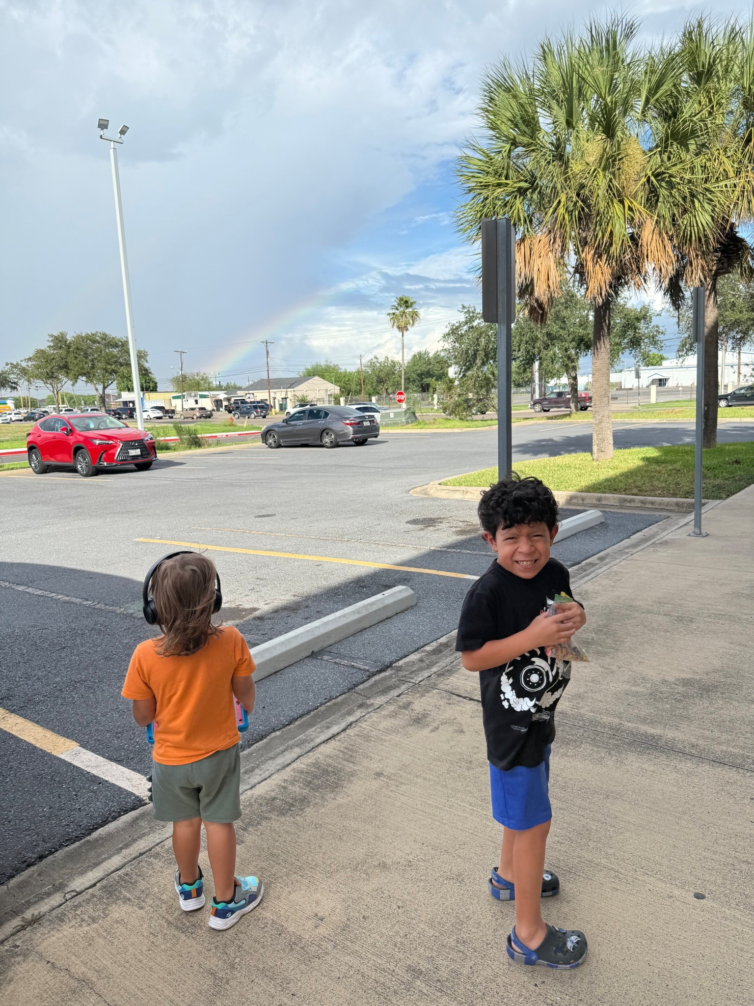 Chasing rainbows 🌈

#LTKFindsUnder50 #LTKActive #LTKKids