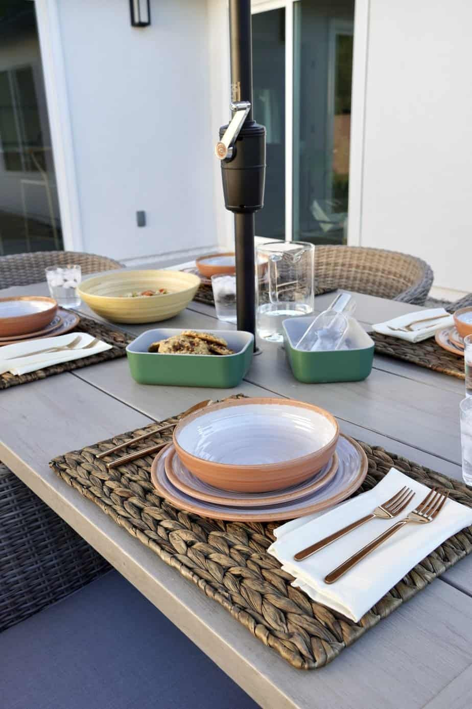 My outdoor dining table essentials ☀️