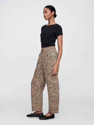 Mid Rise Print Pull-On Barrel Jeans | Gap Factory
