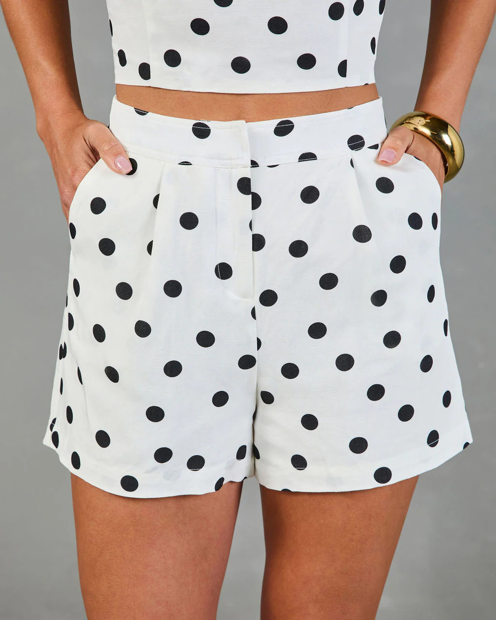 Summer Magic Linen Blend Polka Dot Shorts | VICI
