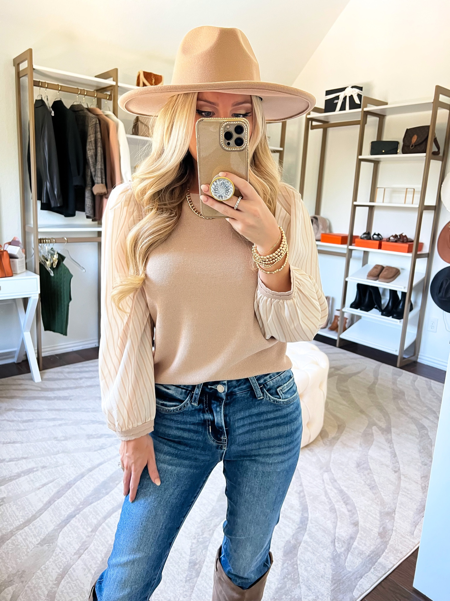 Fall style. Fall transition. Fall hat. Neutral top. Jeans. Avara 

#LTKstyletip #LTKunder100 #LTKSeasonal