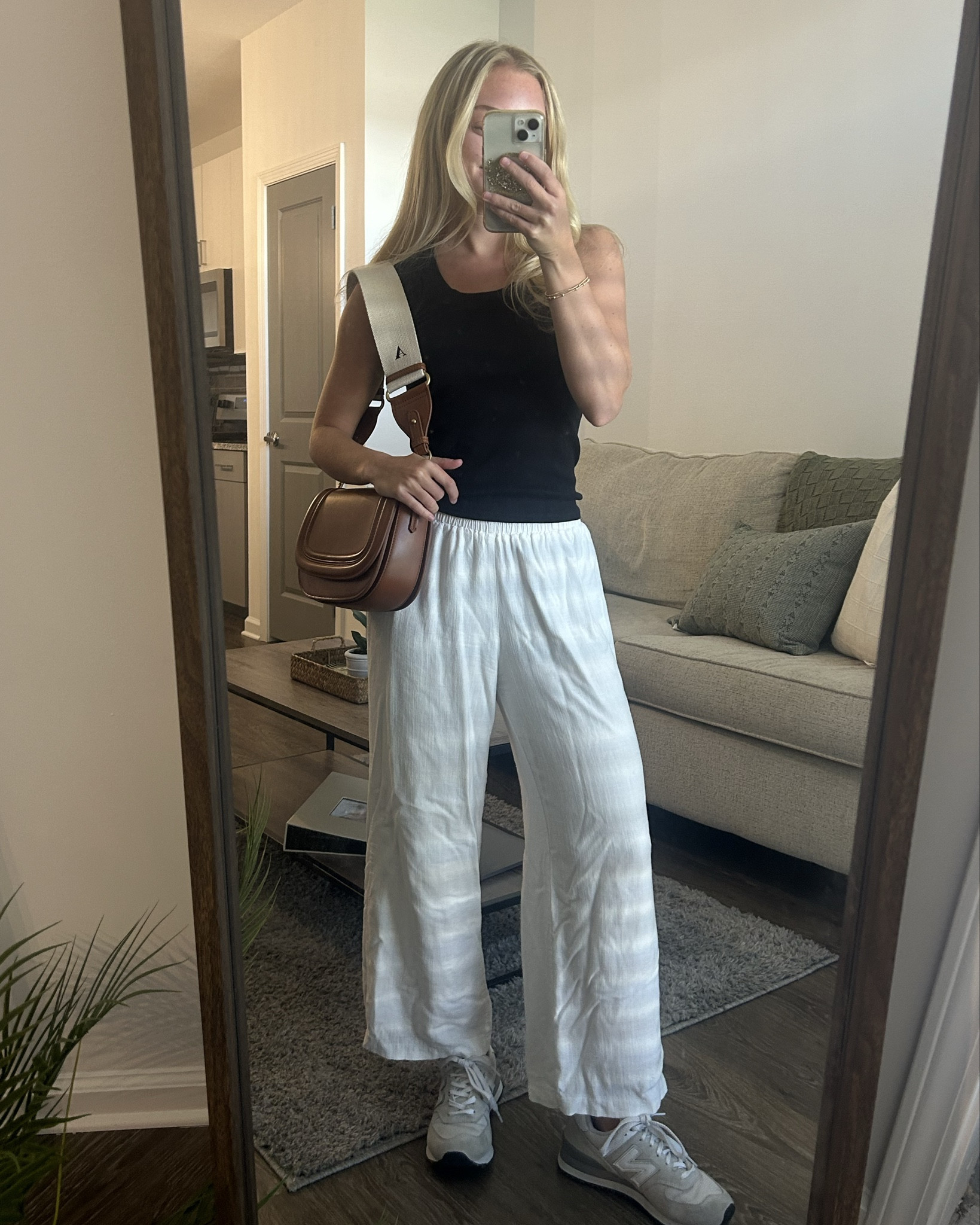 Love these versatile pieces 🤍 
top is free people xs 
linen pants are princess polly xs
purse is Zara 

#LTKStyleTip #LTKWorkwear #LTKBeauty