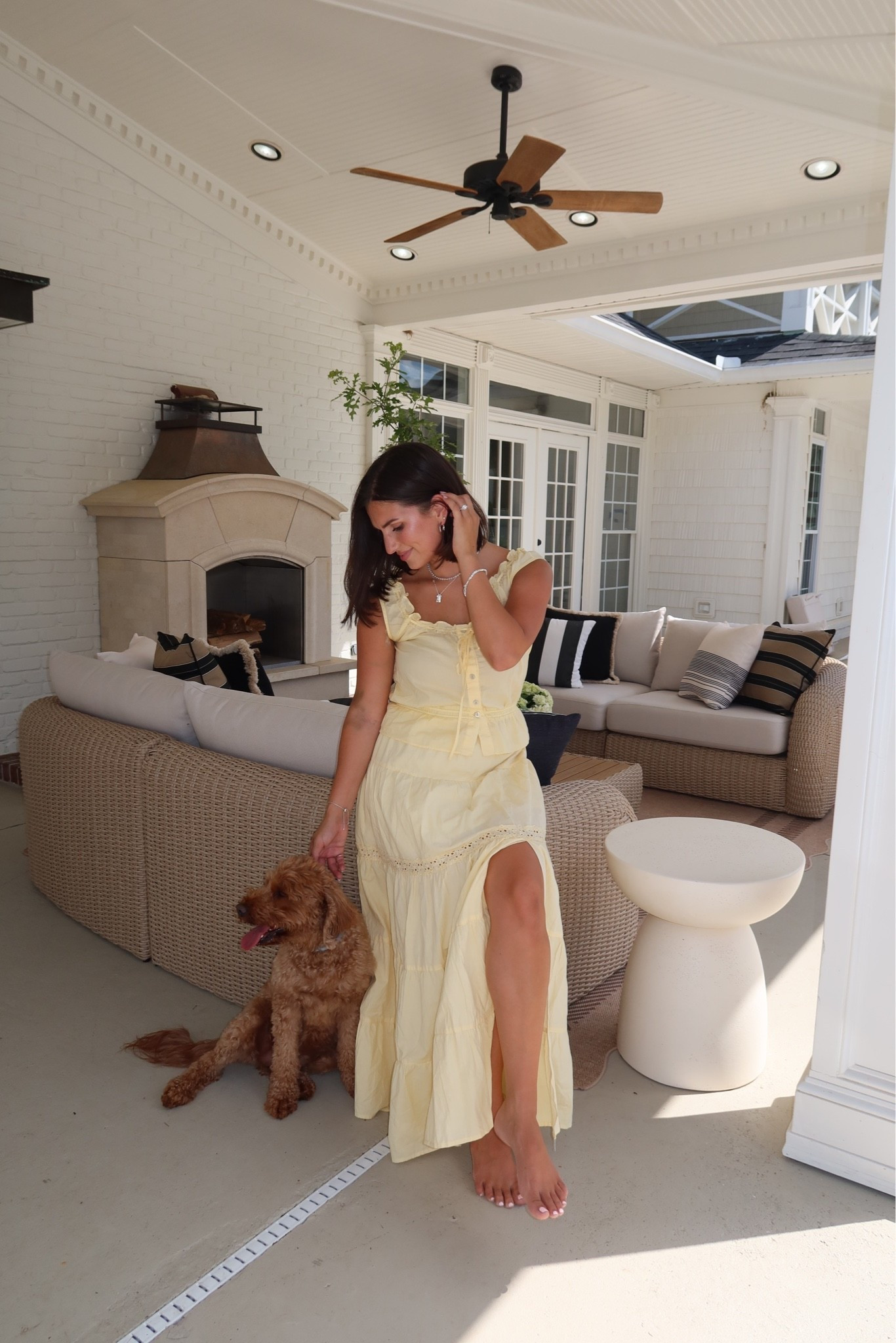 Yellow 💛 wearing a small in both

#LTKootd