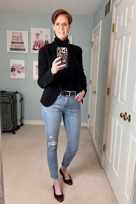 I love black with denim! A classic black sweater with a black blazer and jeans and a dark brown shoe.

Classic outfit, black blazer, black sweater, jeans, brown shoe



#LTKstyletip