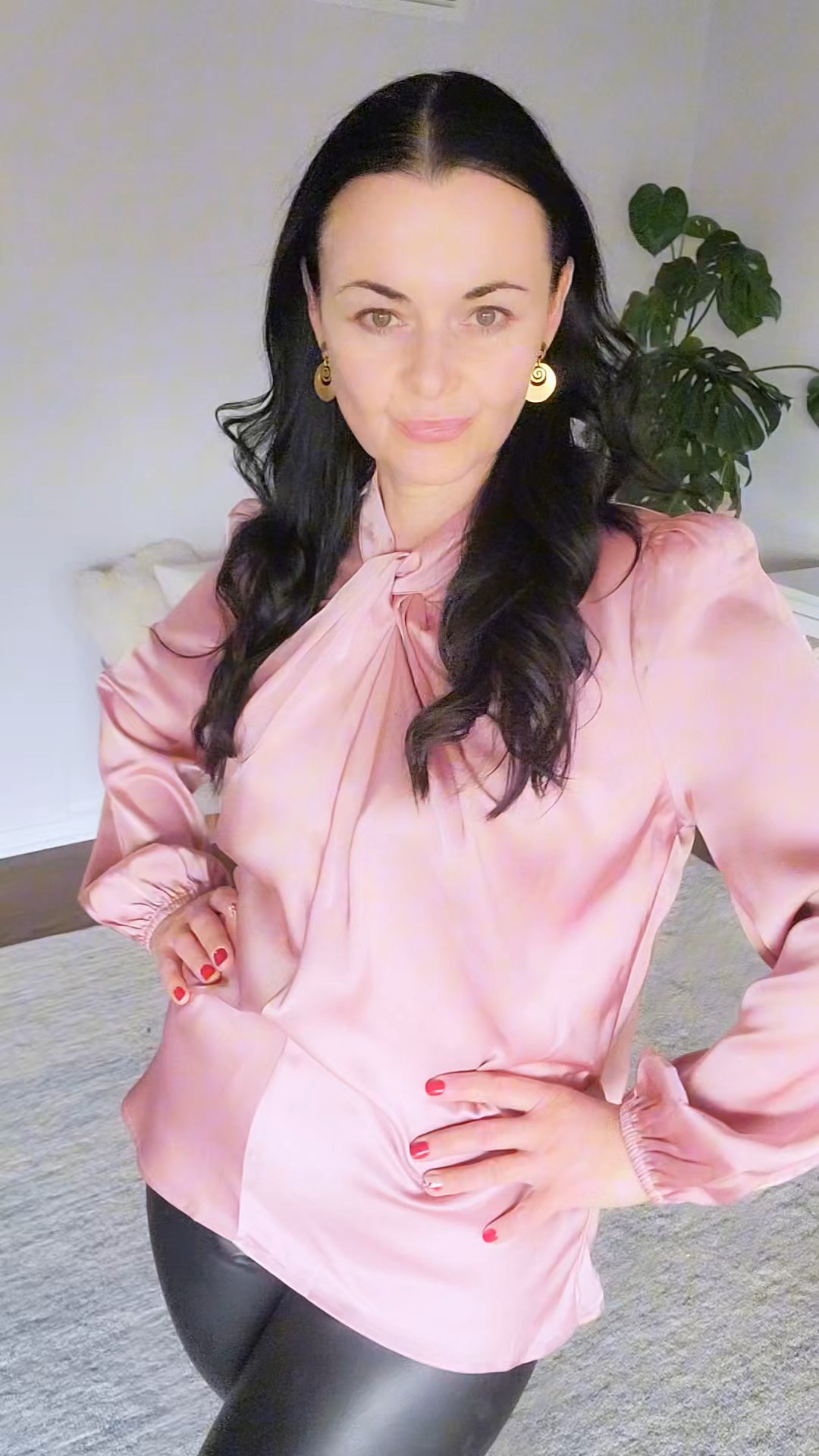 From office, to dinner to cocktails hour. I am in love with this shirt: comfortable, versatile, available in many colors and sizes. #gracekarin #pinkshirt #versatileshirt #partyshirt

#LTKWorkwear #LTKHoliday #LTKmomlife