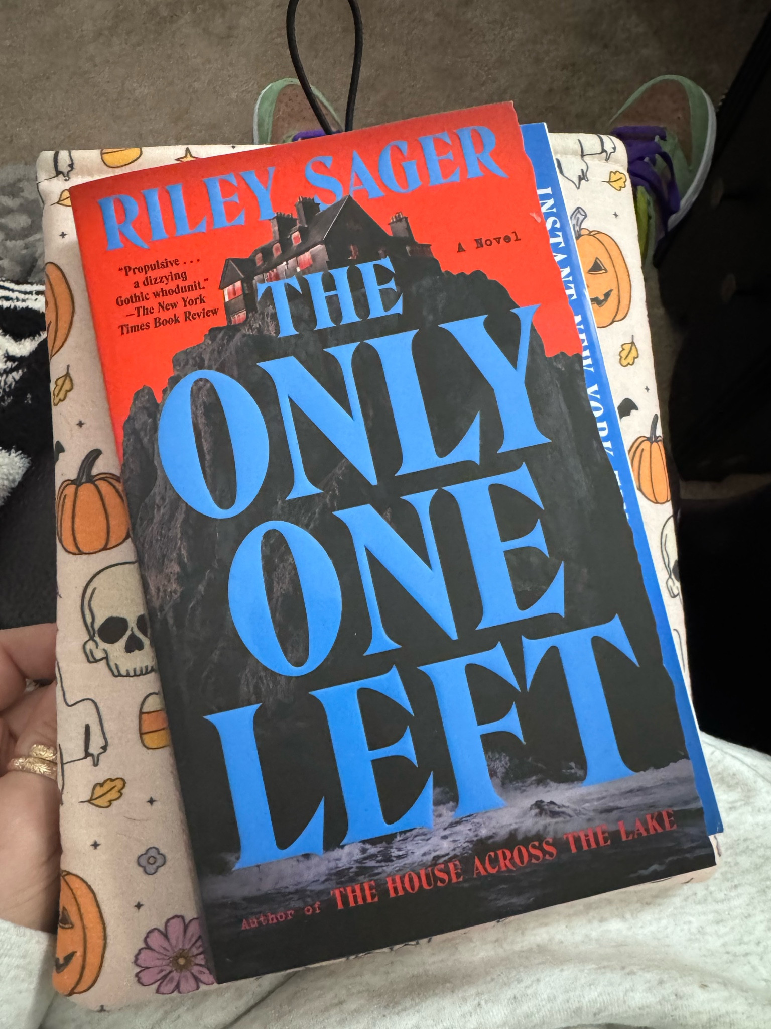 Why did I wait to read this?? ⭐️⭐️⭐️⭐️⭐️

#LTKFindsUnder50 #LTKGiftGuide #LTKStyleTip