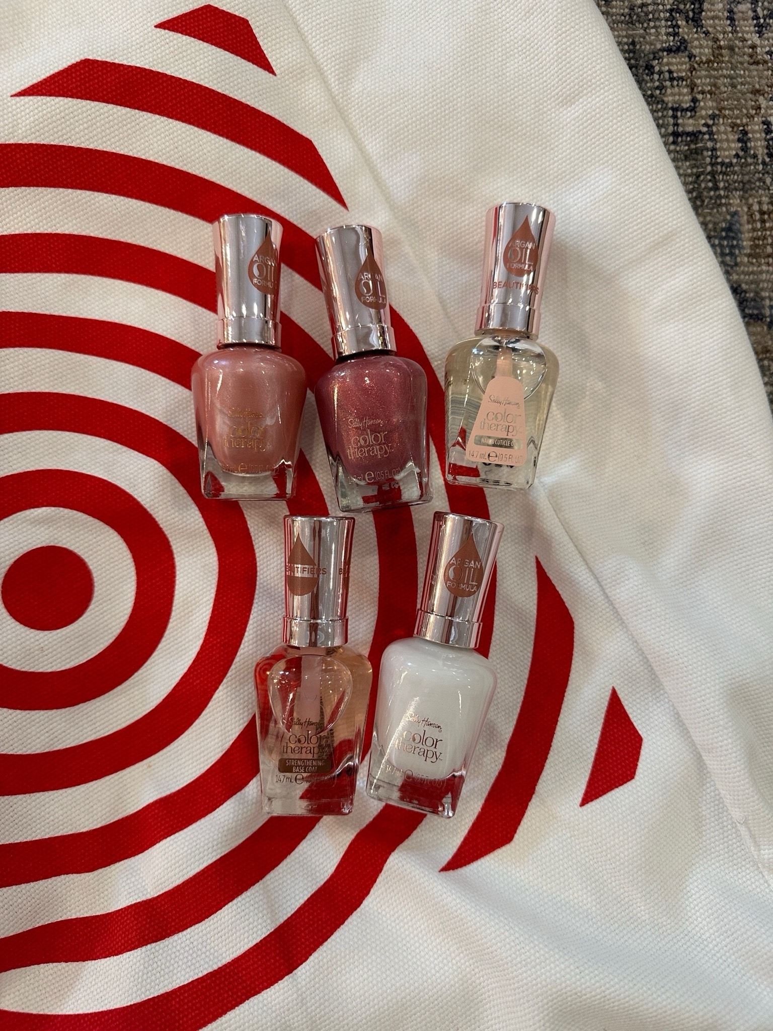 These would be perfect for Valentine’s Day!💓✨

Target finds, nail polish, Sally Hansen, valentines, Valentine’s Day, galentines, beauty finds, gift ideas for her, boy mom, Grace White,  a Southern Drawl 


#LTKGiftGuide #LTKBeauty #LTKFindsUnder50