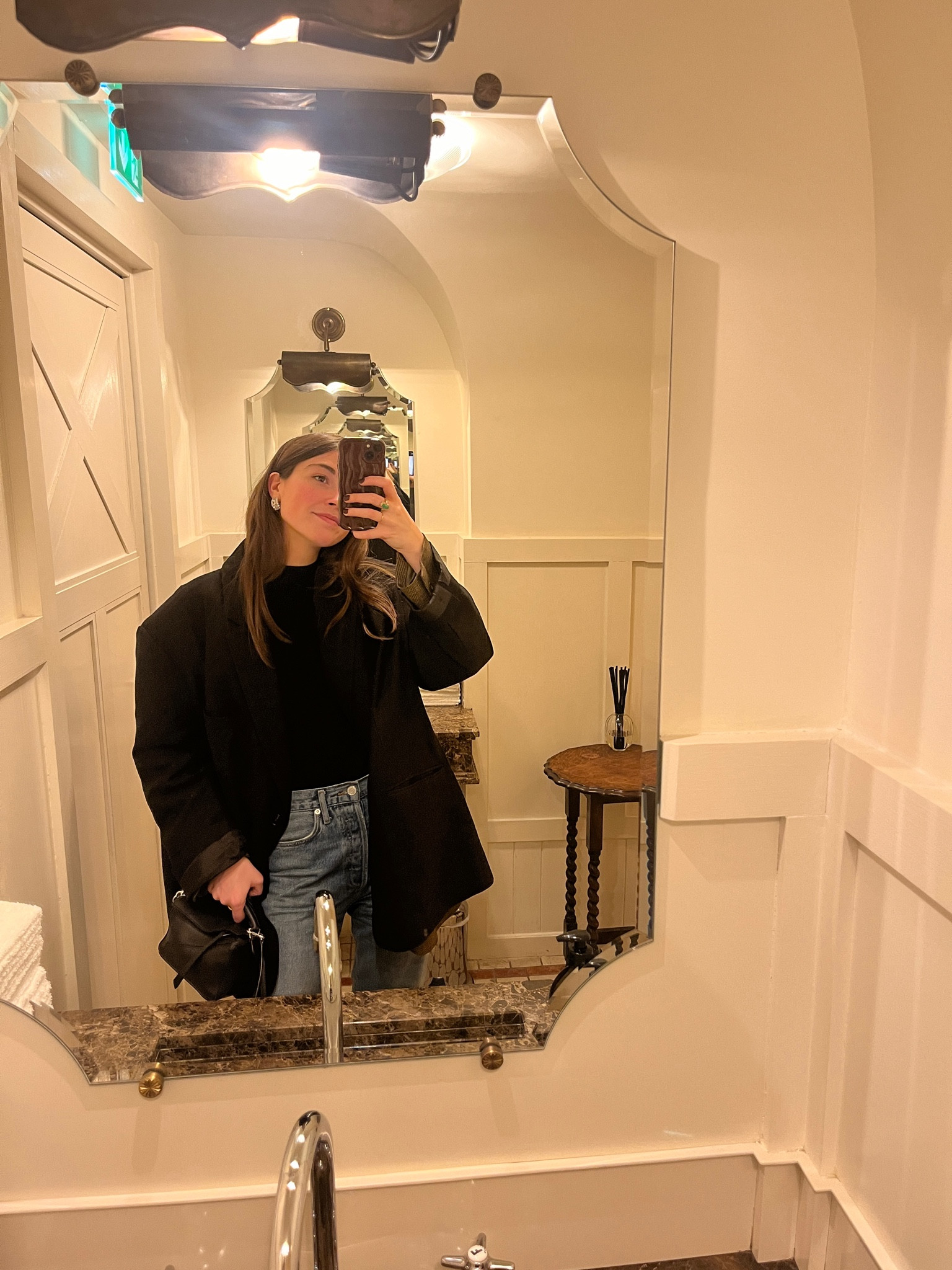 When I’m feeling uninspired I always know I’ll feel good in this easy look - blazer, denim, and all black 

#LTKtravel #LTKworkwear #LTKstyletip