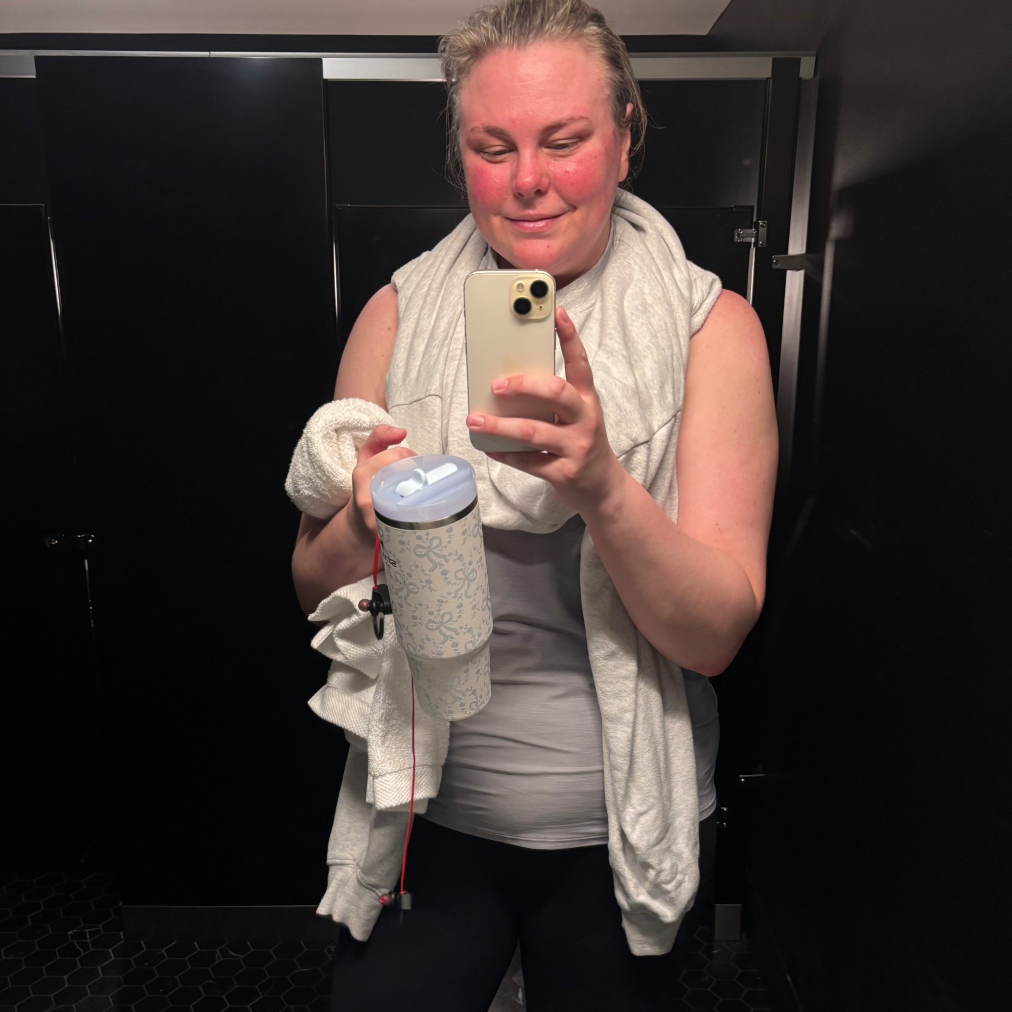 What I wore to spin class 🚲

#LTKActive #LTKfitnessgoals #LTKselfcare