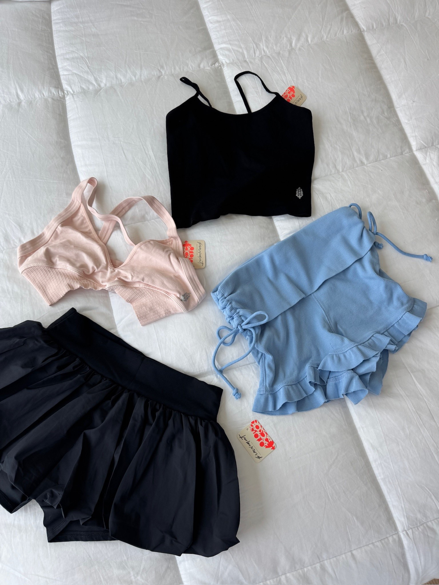 new free people goodies !!!!

free people, shorts, tank top, sports bra, workout set, free people movement

#LTKSeasonal #LTKFindsUnder50 #LTKActive