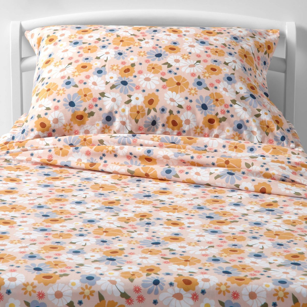 Toddler Vintage Floral Print Cotton Kids' Sheet Set - Pillowfort™ | Target