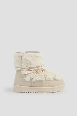 Wraparound-Lace Faux Sheepskin Boots | Ardene