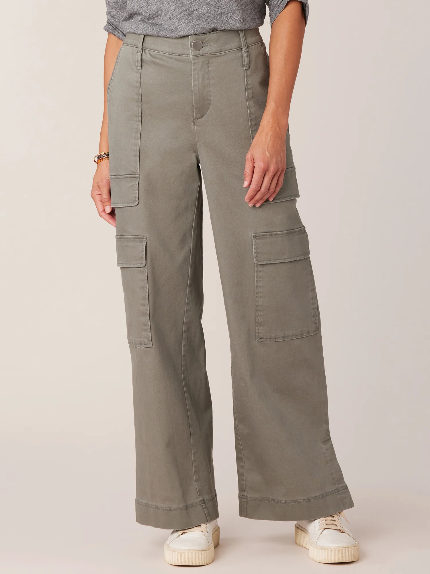"Ab"solution Skyrise Oversized Patch Pocket Utility Wide Leg Pant | Democracy Clothing