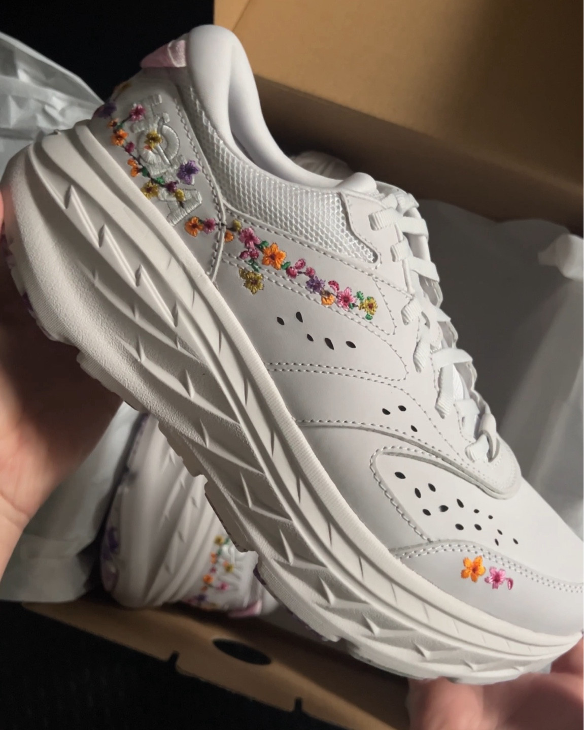 the viral hoka vibrant bloom shoes 🌸
