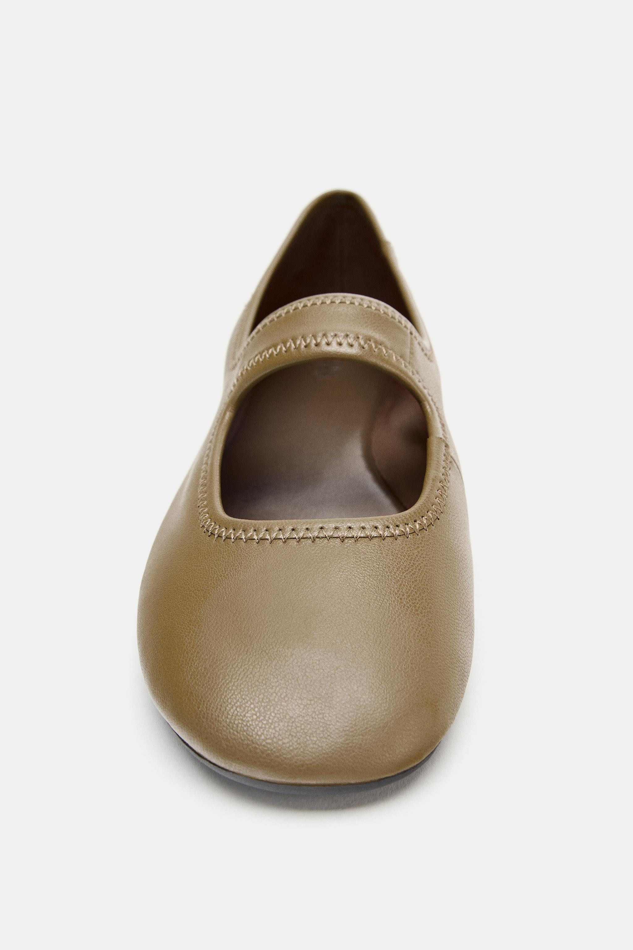 An enhanced experience.Check it out in the app.Open app | Zara Canada