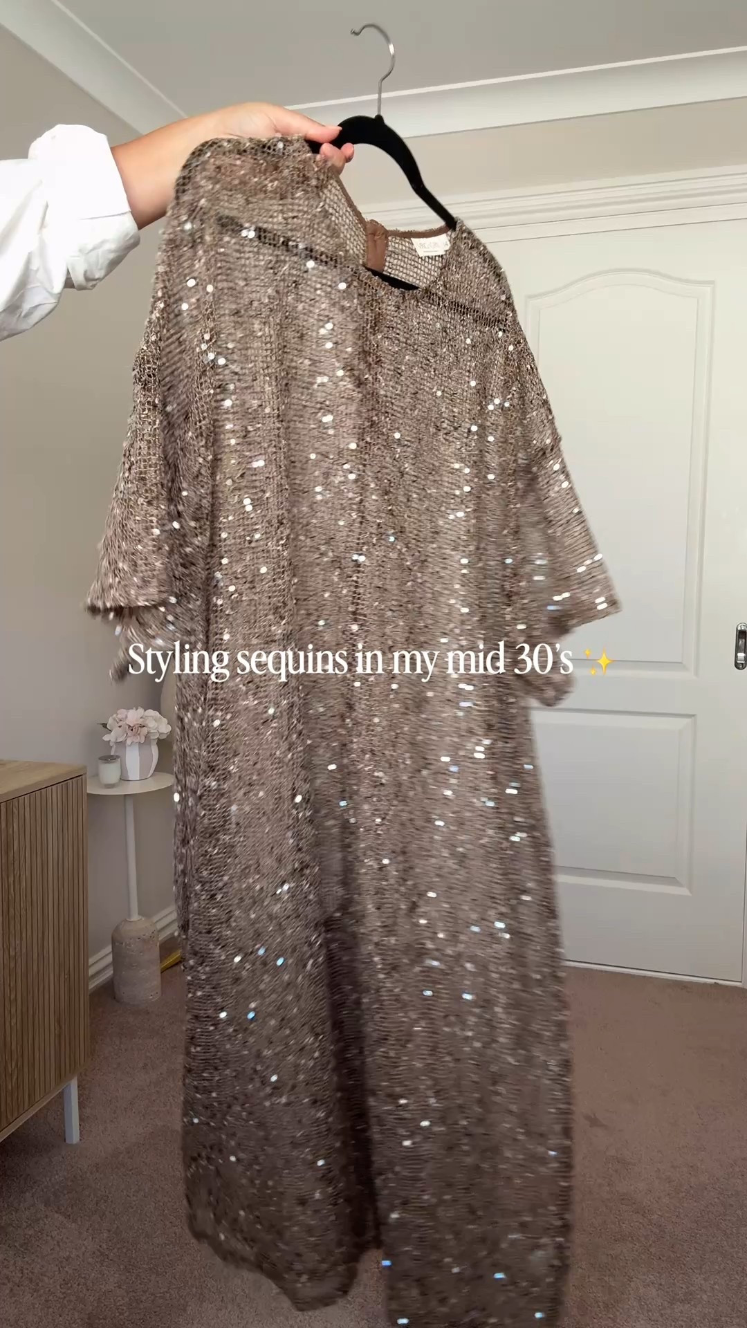Styling sequins in my mid 30’s ✨
Wear the clothes, enjoy the moment ✨
Sizing - I’m usually a 14 ✨
Ordered - size 14 but should have gone the 12 ✨

#LTKdatenight #LTKaustralia #LTKmidsize