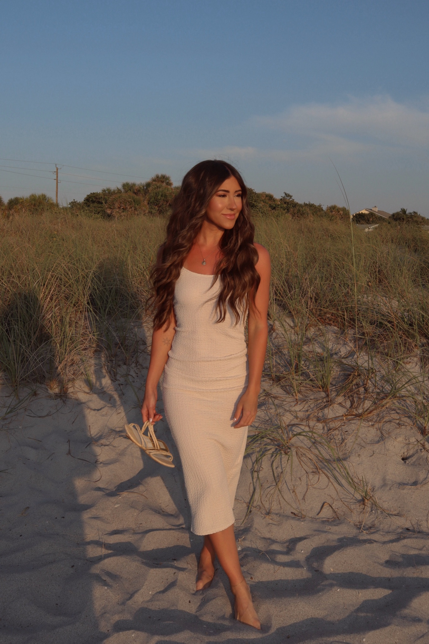 Summer dress that you can dress up or down🤍 


LTKWomensfashion #LTKSummerfashion #LTKVacation #LTKForyou #summerfashion #summerattire #womensdress #summerdress #vacationdress #vacationoutfit #womensoutfit #womensshoes 

#LTKfindsunder100 #LTKU #LTKtravel