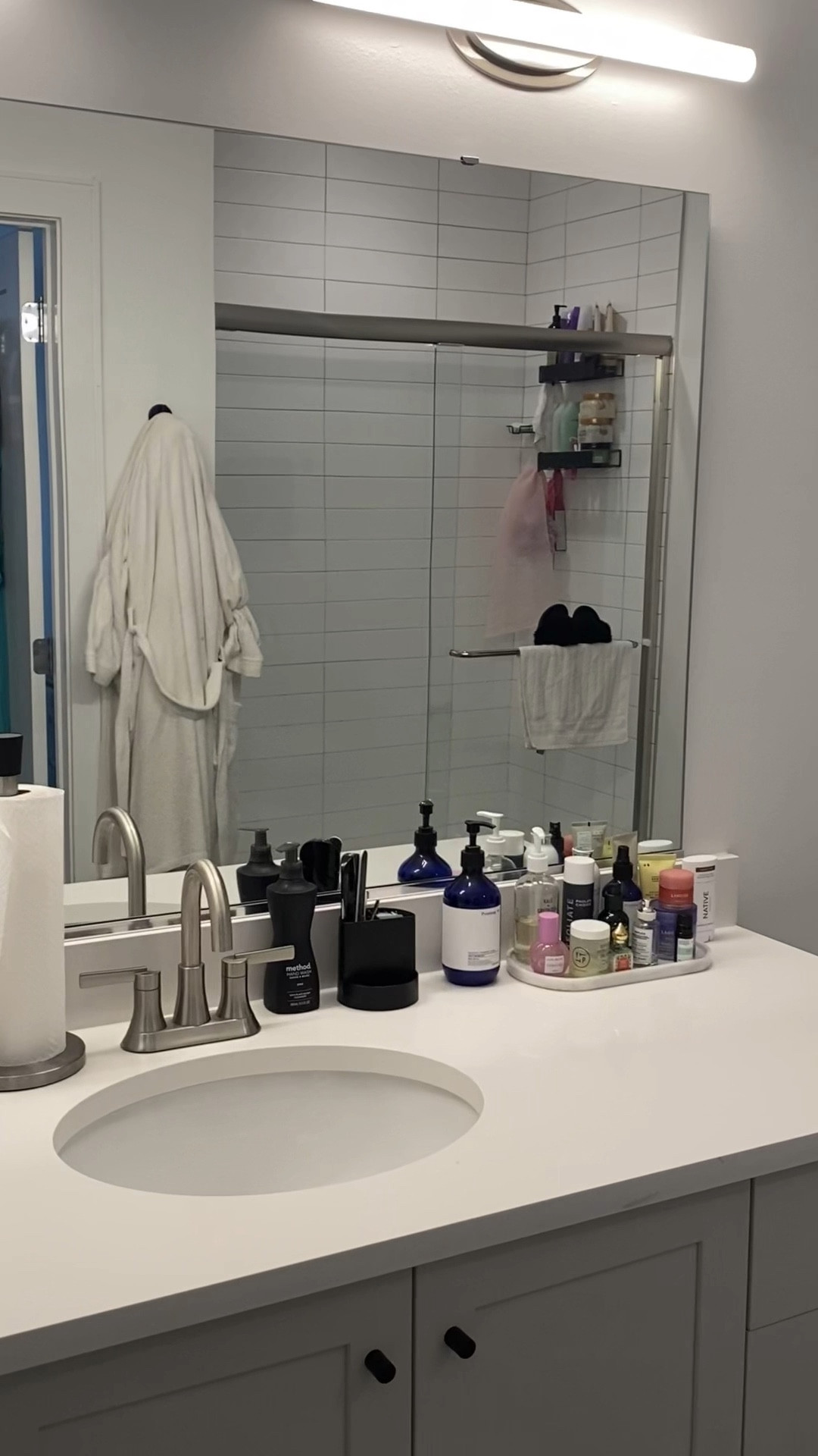 Organize my bathroom drawers with me

#LTKSale #LTKbeauty #LTKhome