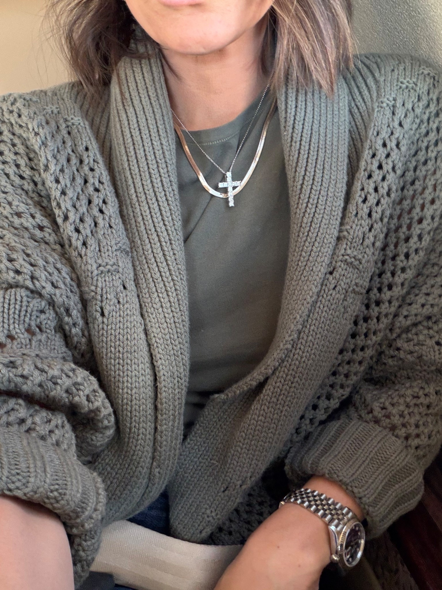 Sweater link shows a different sweater but it’s the green cardigan when you go to click it! 