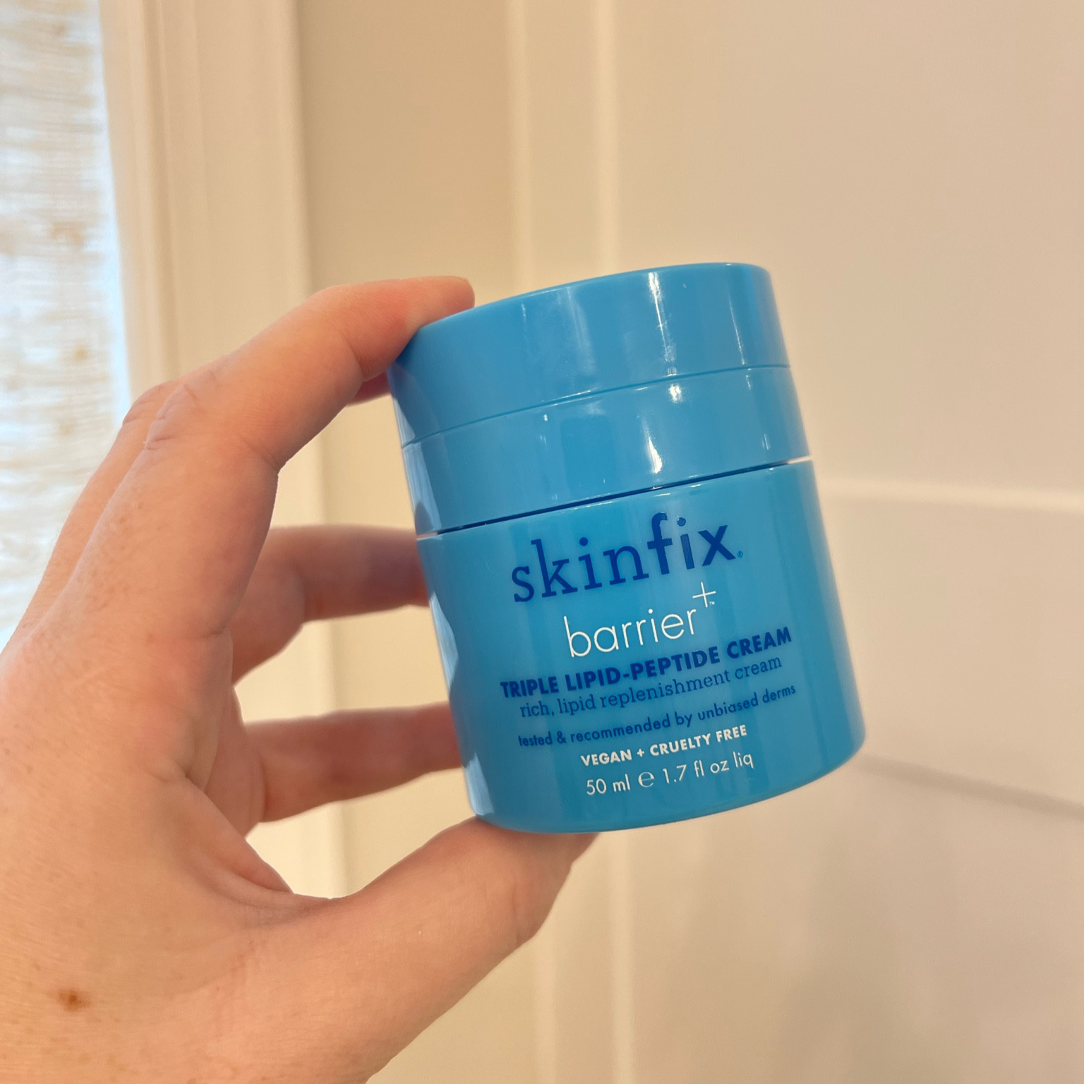 The best dry skin moisturizer from winter weather / cold weather skincare / skin fix / natural skincare / vegan skincare / pregnant safe skincare 

#LTKbeauty #LTKbump #LTKunder50