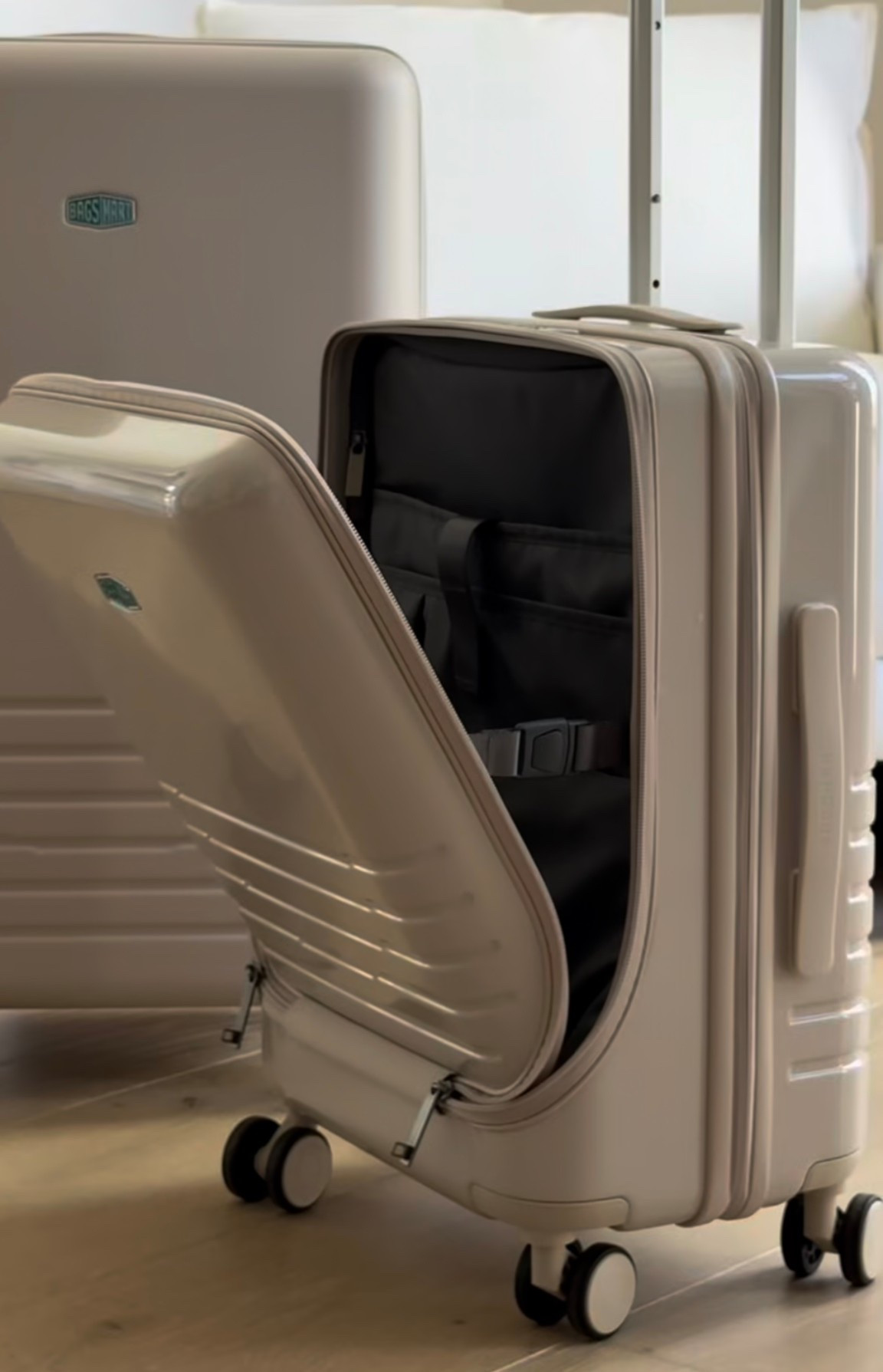 Scroll to shop!! Follow for more!! Xo! ✨

#LTKdayinmylife #LTKmomlife #LTKTravel