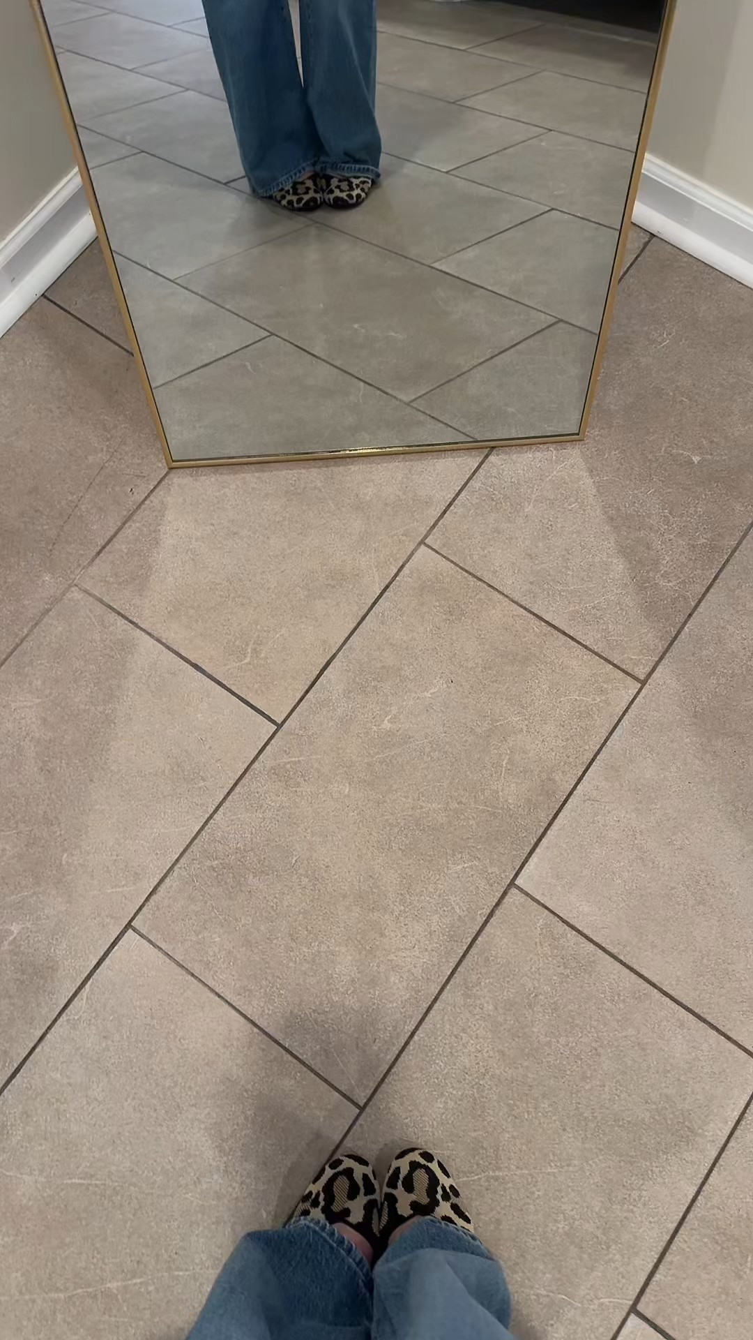 Simple fit when you are longing for fall!