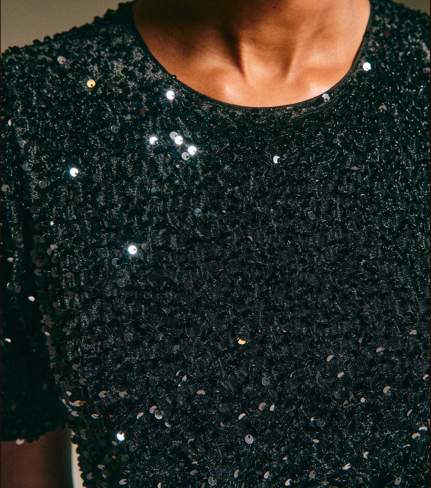 Black Velvet A-Line Midi Sequin Dress | New Look | New Look (UK)