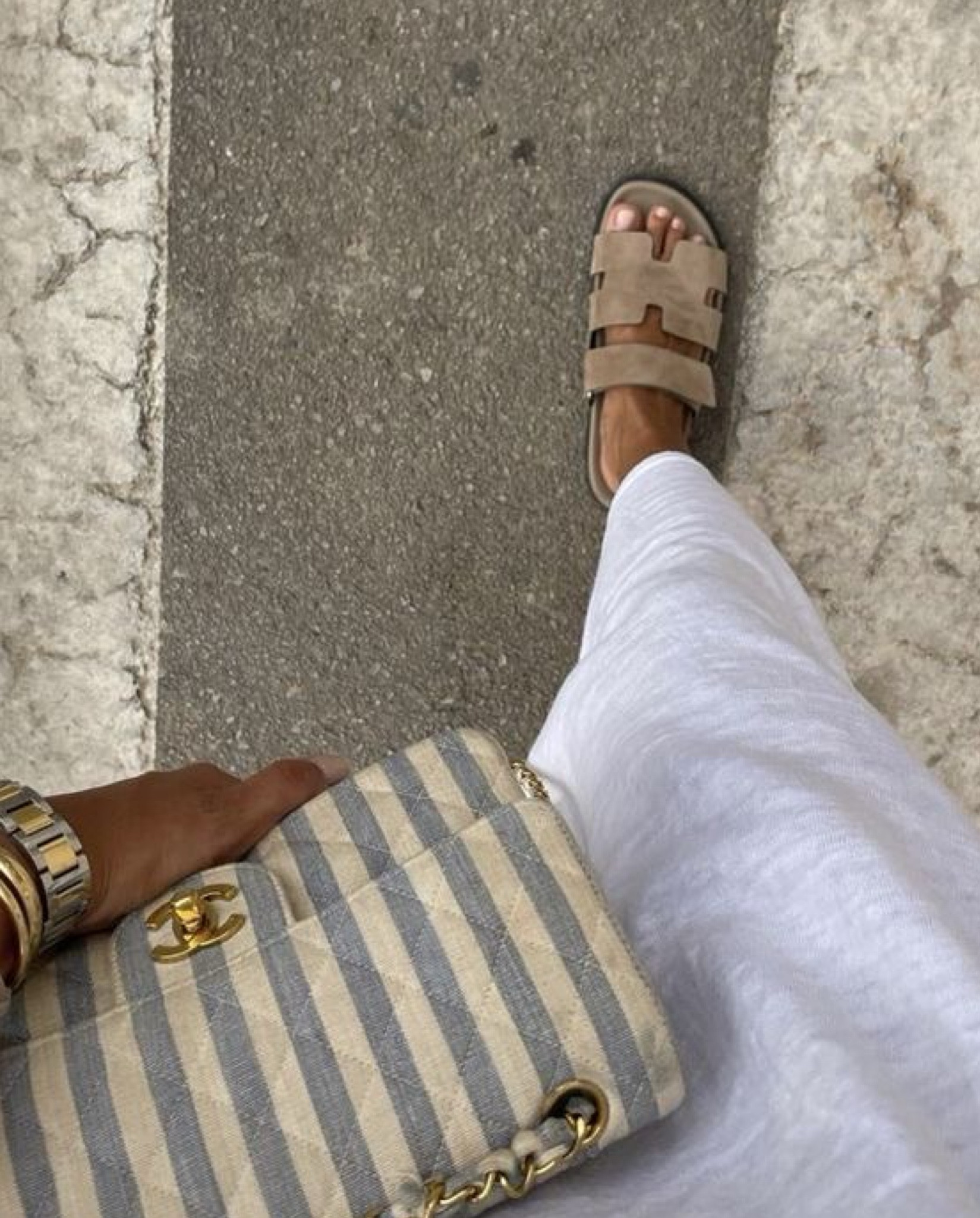 DHGate Hermes sandals🤎

#LTKShoeCrush #LTKGiftGuide #LTKStyleTip