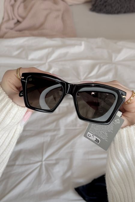 Sunglasses, glasses, H&M fashion, summer fashion, summer essentials, fashion, that girl essentials

#LTKstyletip #LTKfit #LTKFind