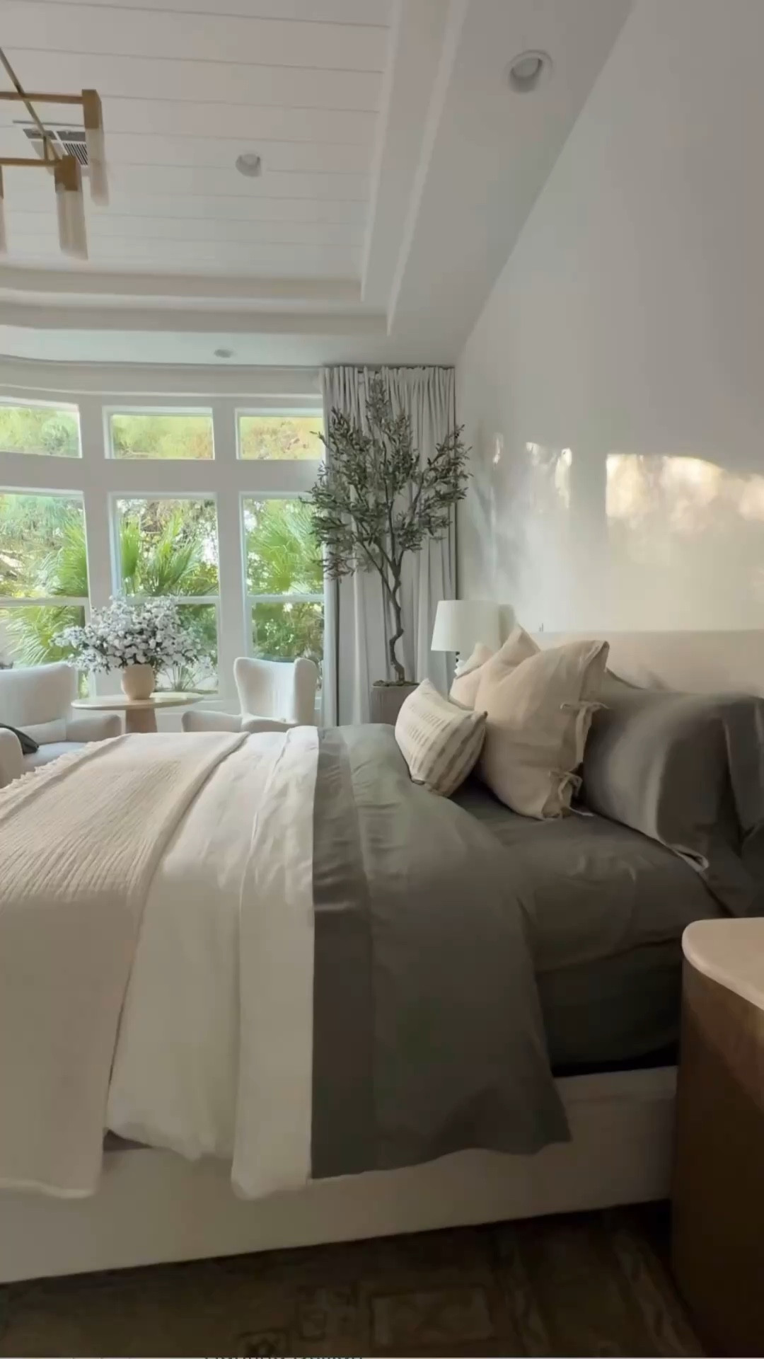 Bedroom 

#LTKmomlife #LTKHome #LTKdayinmylife