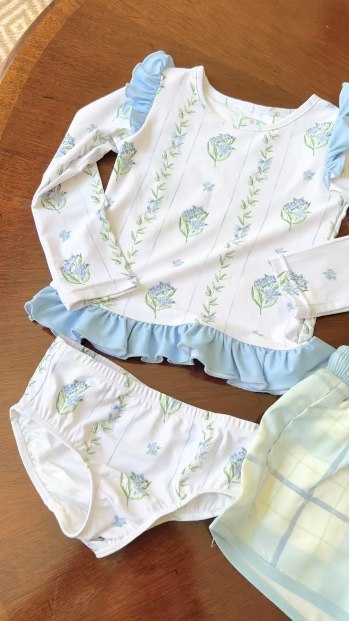 Major warehouse sale!! Use code GJK10@LO for an additional $10 off!! So excited about these summer finds I snagged for Dottie and Duke!!



Kids swimsuits
Kids essentials 
Swimwear for kids
Grace and James 
Summer sale
Sale alert
Children’s outfits 

#LTKSummerSales #LTKSeasonal #LTKKids

#LTKSaleAlert #LTKSummerSales #LTKKids