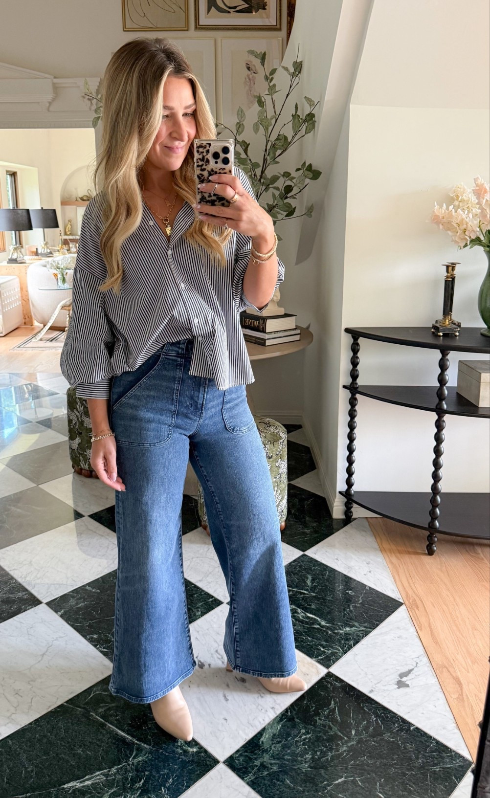 Button down top & jeans! Jeans run TTS and have stretch!

Use code KRYSTALS30 at VICI!

#LTKSaleAlert #LTKootd #LTKHome