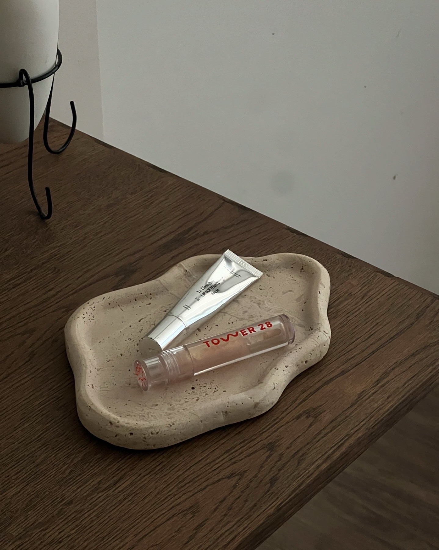 This little pond shaped Travertine tray catches my favorite lip glosses! 

#LTKHome #LTKBeauty #LTKStyleTip