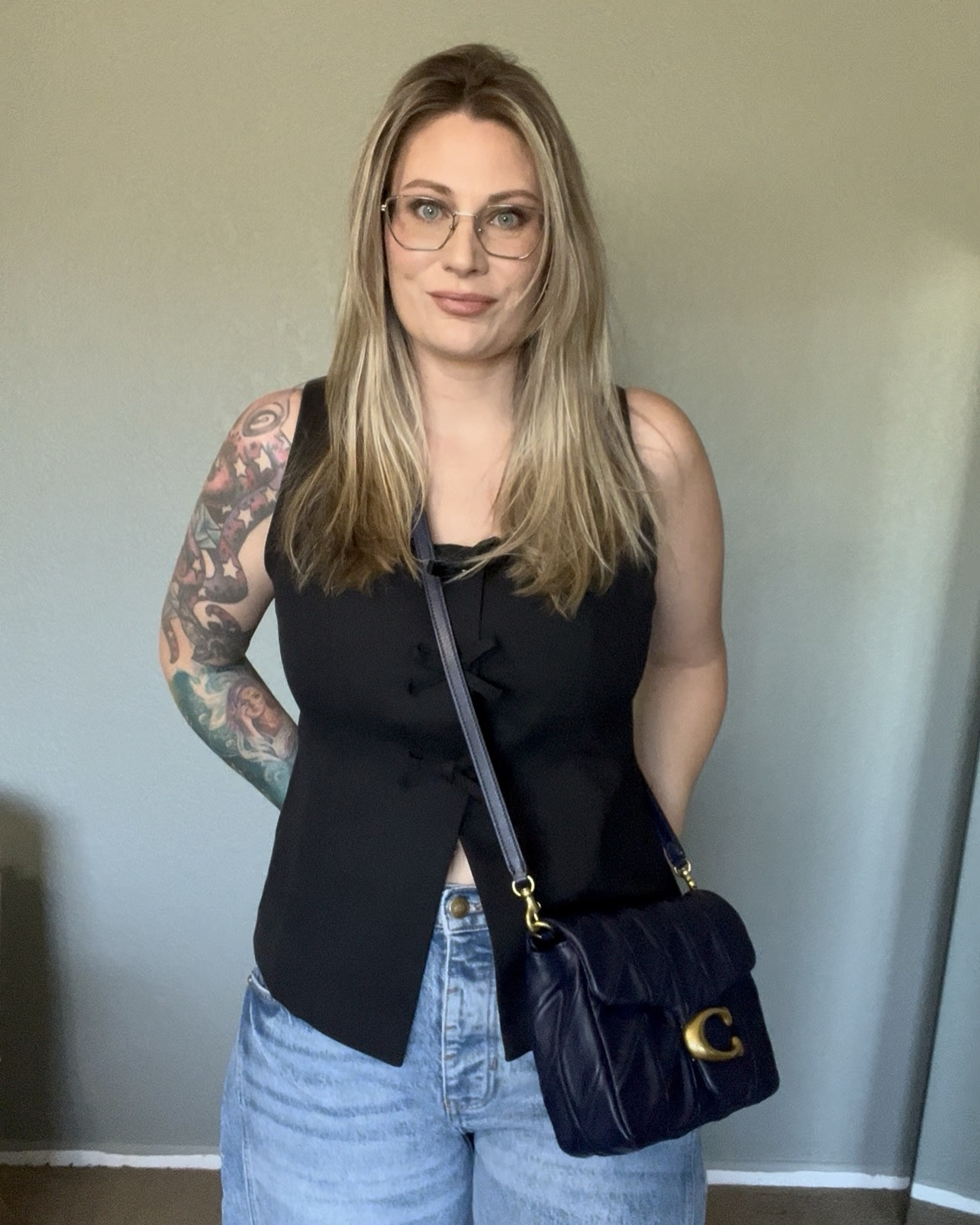 My top runs big, I suggest sizing down. I have linked a few options but I wasn’t able to find the exact one. 
Jeans are tts, I have a few linked. 
The bag is the perfect size but they also have a size smaller. I have both linked. 

I’m 5’6
Size 8/10
34 DDD

#LTKMidsize #LTKItBag #LTKStyleTip