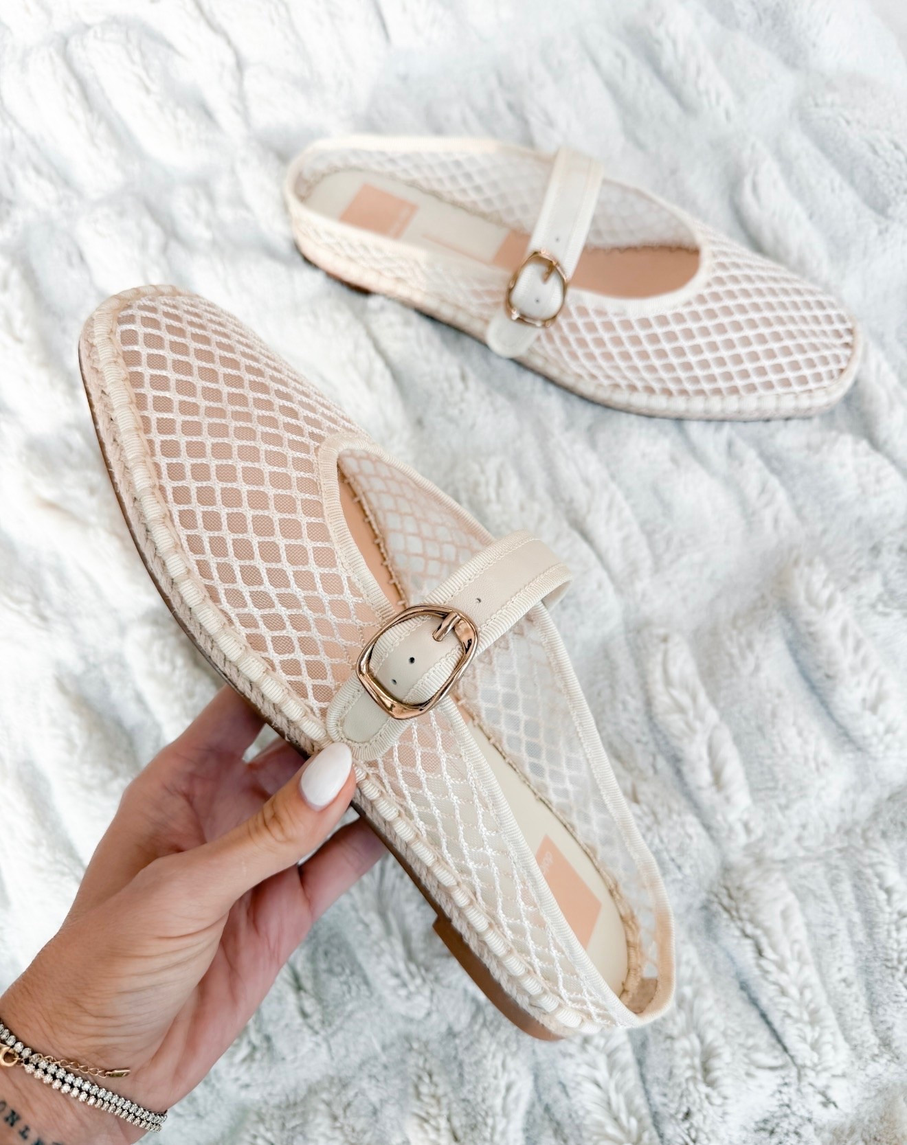 These mesh Mary Jane flats are such a fun twist on a classic neutral shoe. The woven detail and buckle strap make them feel elevated, while the comfortable fit makes them perfect for everyday wear all season long.

Mary Jane flats, Mesh flats, Neutral shoes, Spring shoes, Summer shoes, Comfortable flats, Everyday style, Chic footwear, Coastal style, Feminine fashion, Trending shoes, Annabrstyle

#LTKSeasonal #LTKootd #LTKTravel