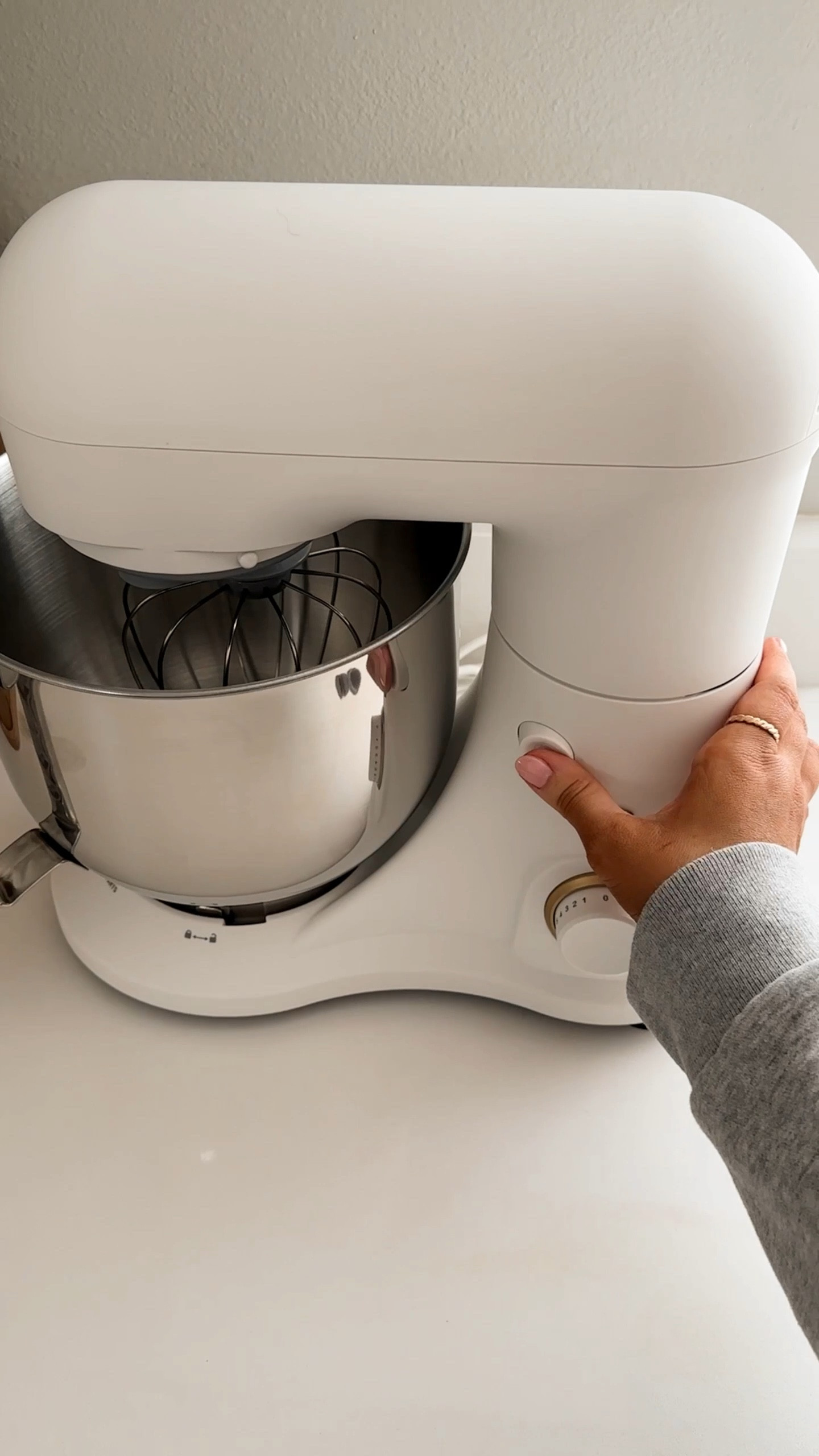 Unboxing my new mixer. Obsessed with the beautiful by drew line at Walmart 😍
#walmart #walmartfinds #walmarthome 

#LTKunder100 #LTKhome #LTKsalealert