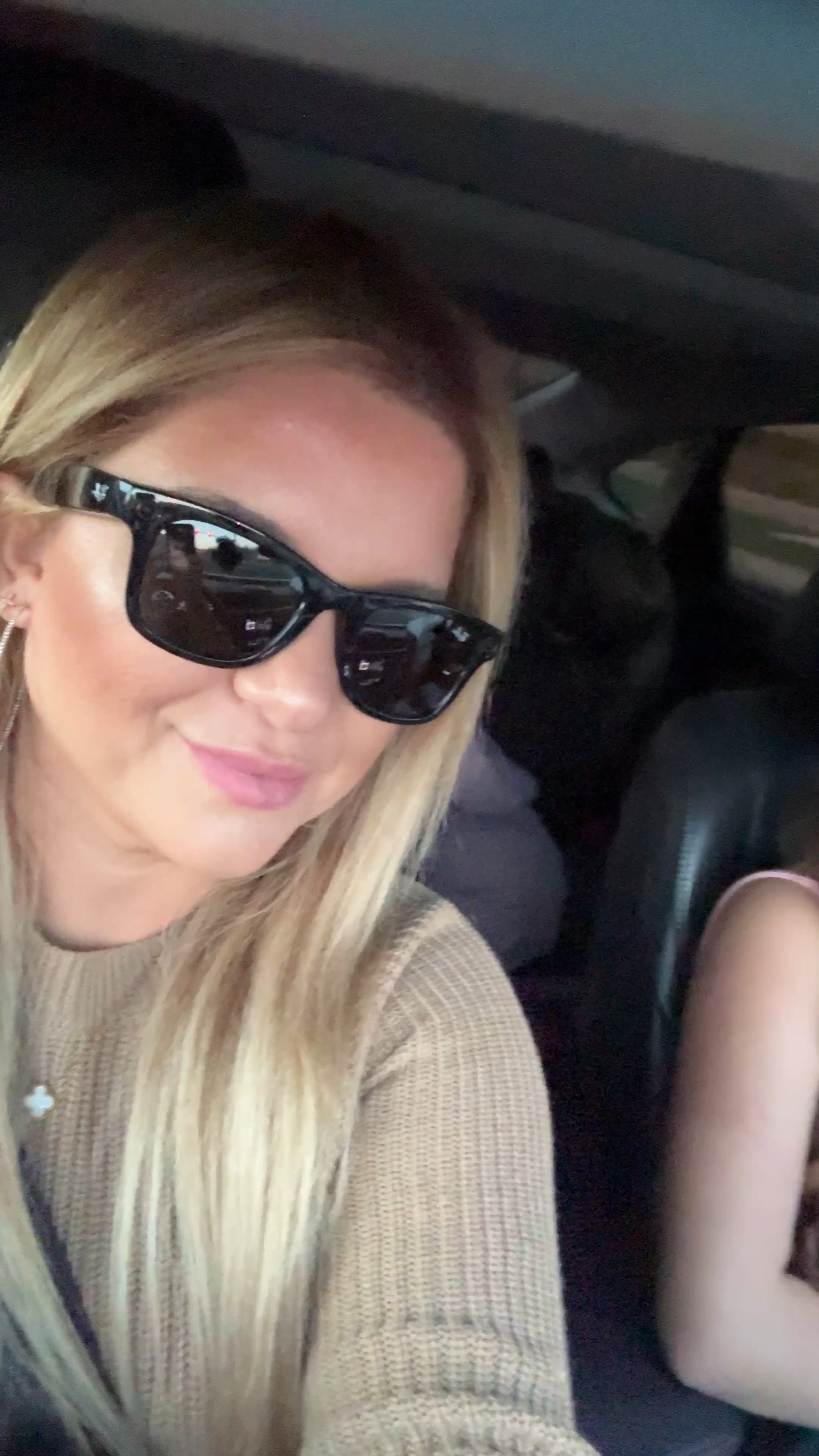 Trying this new meta gadget to see if it will help me with my creating content journey 🫶🏻

#LTKFitness #LTKOver40 #LTKGiftGuide