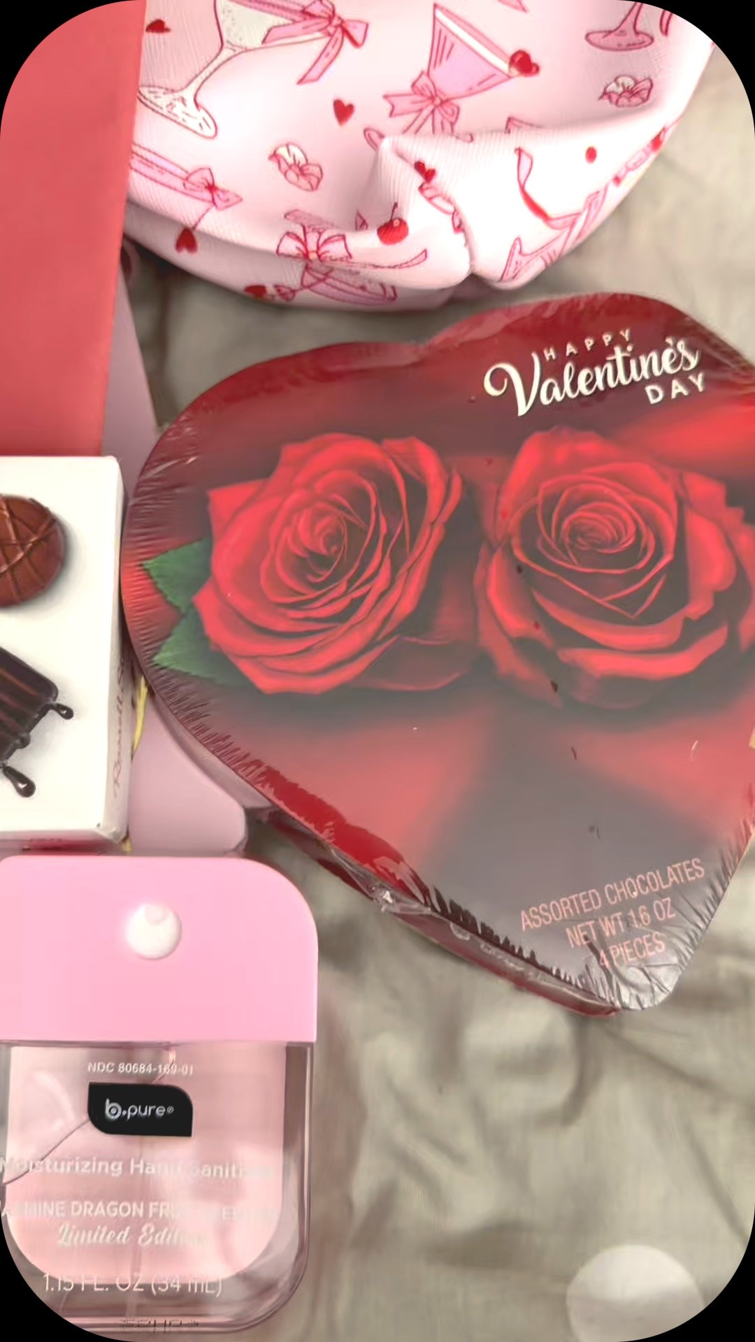 My sweet Ashley gave me this gift. I just love her 

#LTKValentine #LTKdayinmylife