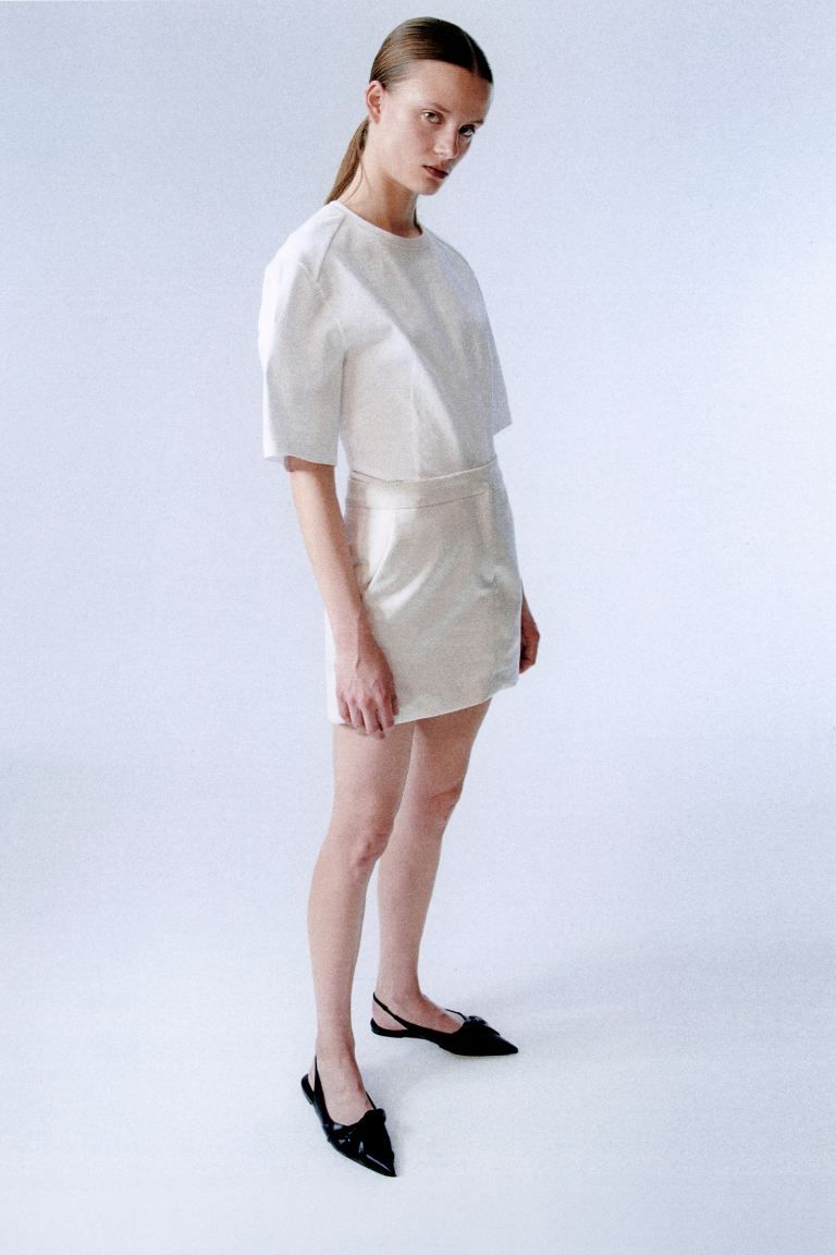 Tapered-waist top - White - Ladies | H&M GB | H&M (UK, MY, IN, SG, PH, TW, HK)
