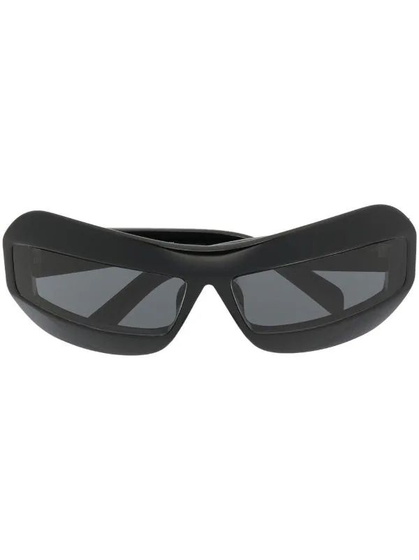 Prada Eyewear logo-detail cat-eye Sunglasses  - Farfetch | Farfetch Global