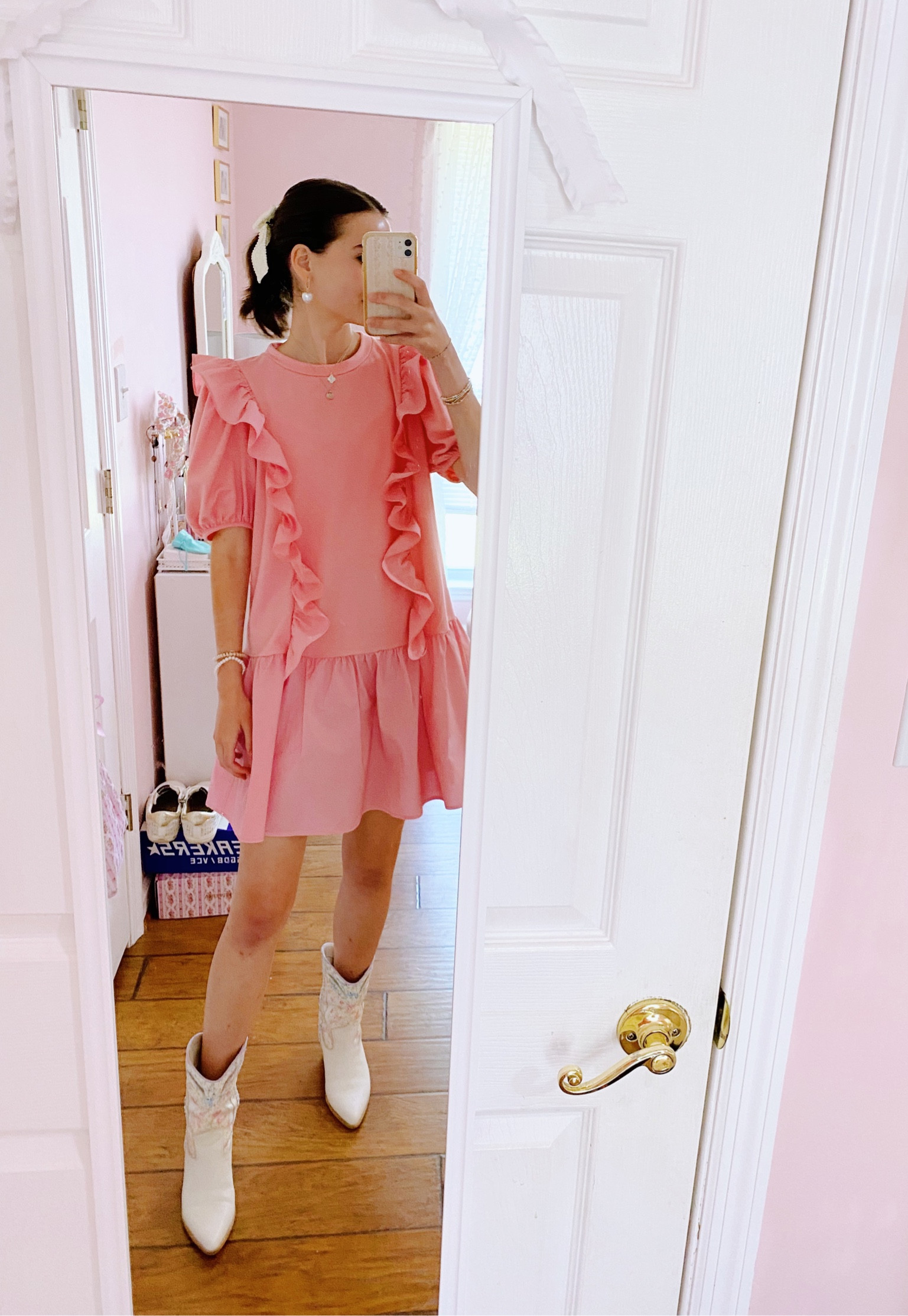 happy National pink day! Linking one of my favorite English factory dresses under $100!


#LTKSaleAlert #LTKStyleTip #LTKFindsUnder50