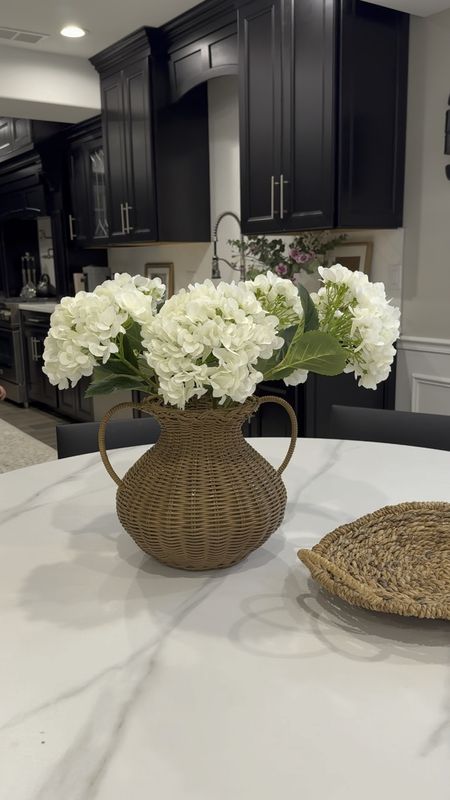 Found the prettiest, most realistic looking hydrangeas on Amazon! They are so beautiful and look perfect in any vase! 

Amazon find, Amazon home, Amazon, hydrangeas, summer decor, home, vase, 

#LTKSaleAlert #LTKHome #LTKVideo