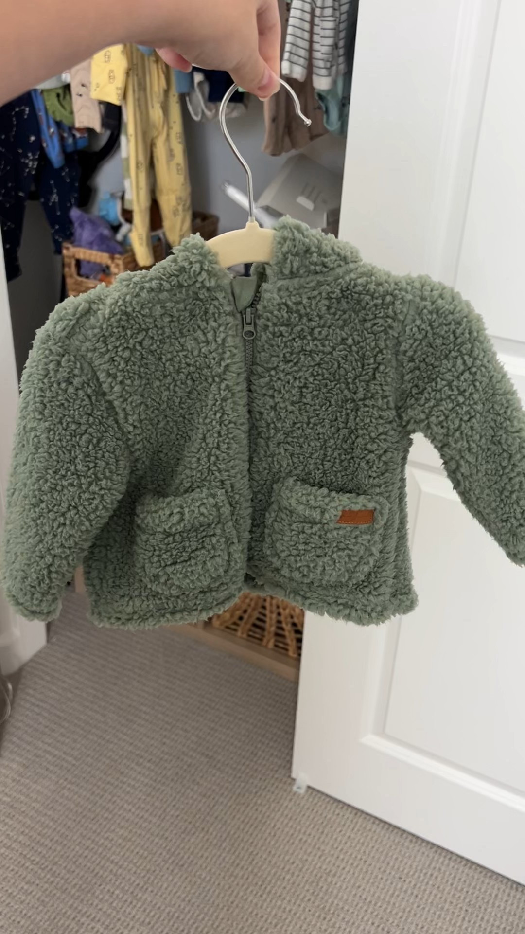 How precious is this little baby teddy jacket!?!? And the ears on the hood are sending me 🫠 picked this up at Nordstrom rack and it’s was such a great price! Comes in this green and a beige color - going to be to perfect for little boy when he’s born in December 

Baby clothes, baby jacket, teddy jacket, baby outerwear, baby winter clothes, boy winter clothes, baby boy clothes, 0-3 month clothes, Nordstrom rack, Nordstrom baby 

#LTKBaby